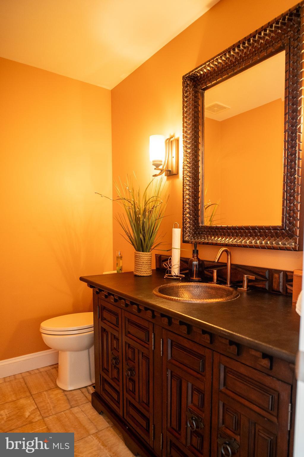 QUEEN ANNE VILLAGE - Residential