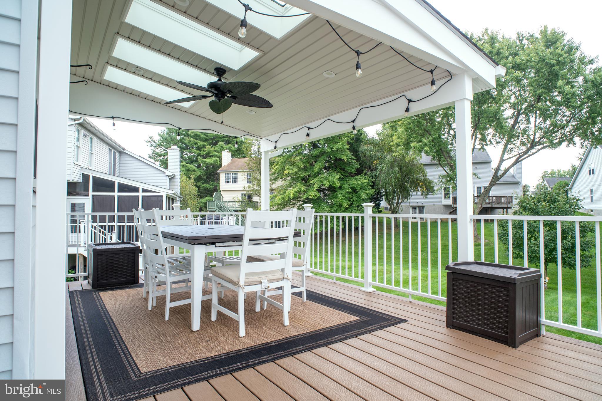 QUEEN ANNE VILLAGE - Residential