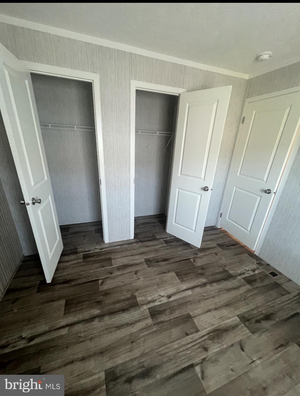 34 CLOVERLEAF COURT