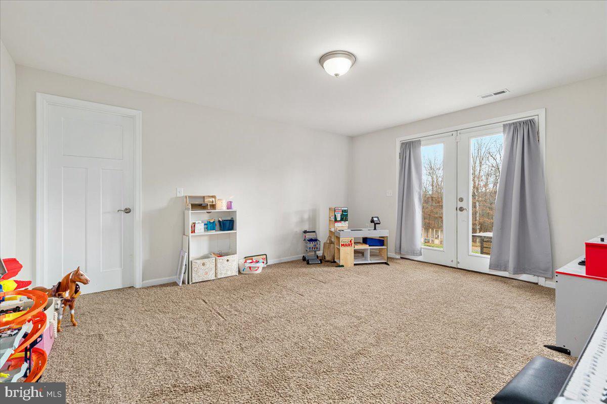 CHESTNUT HILL ESTATES - Residential