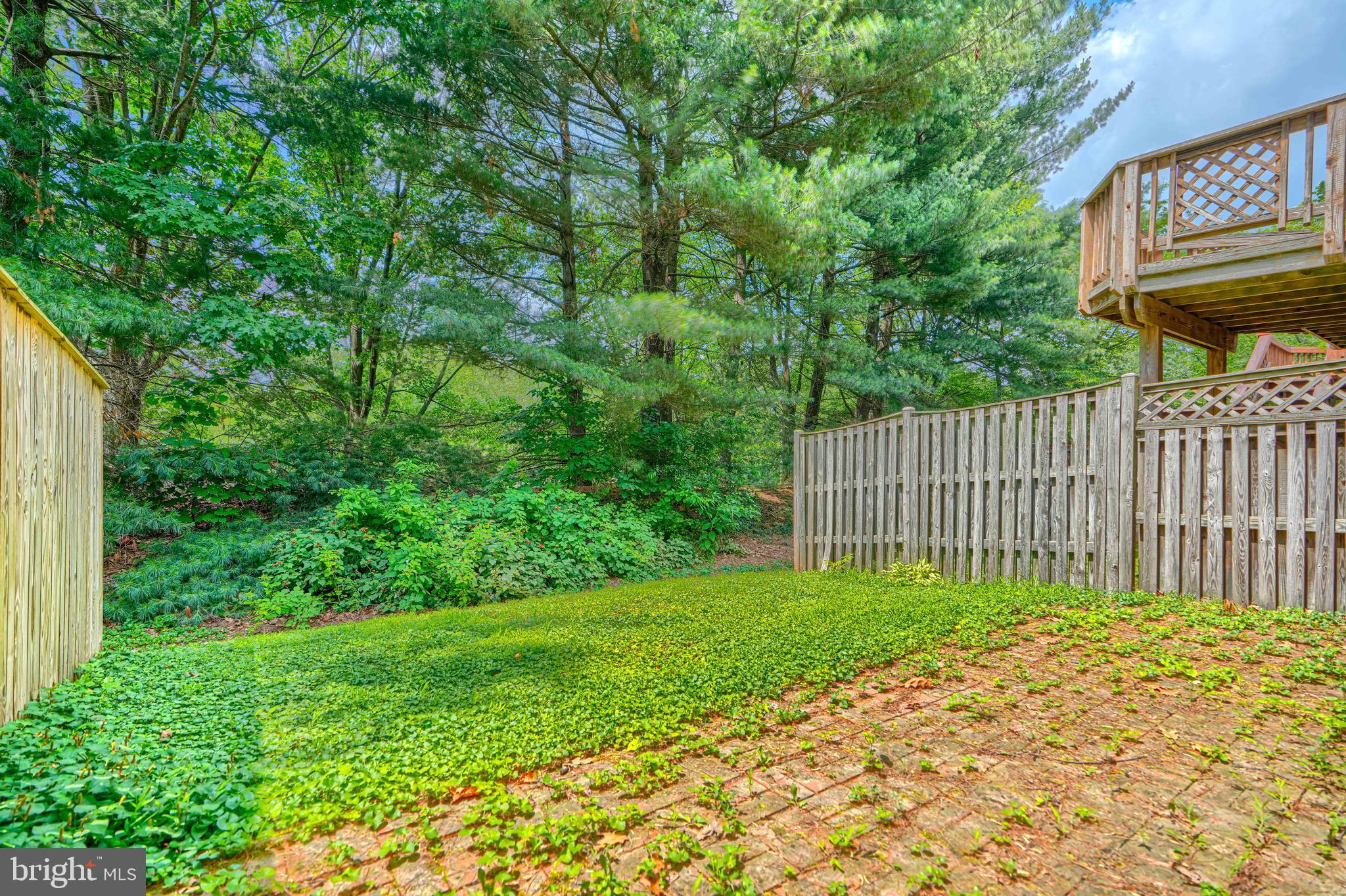 8321 CROOKED PINE COURT
