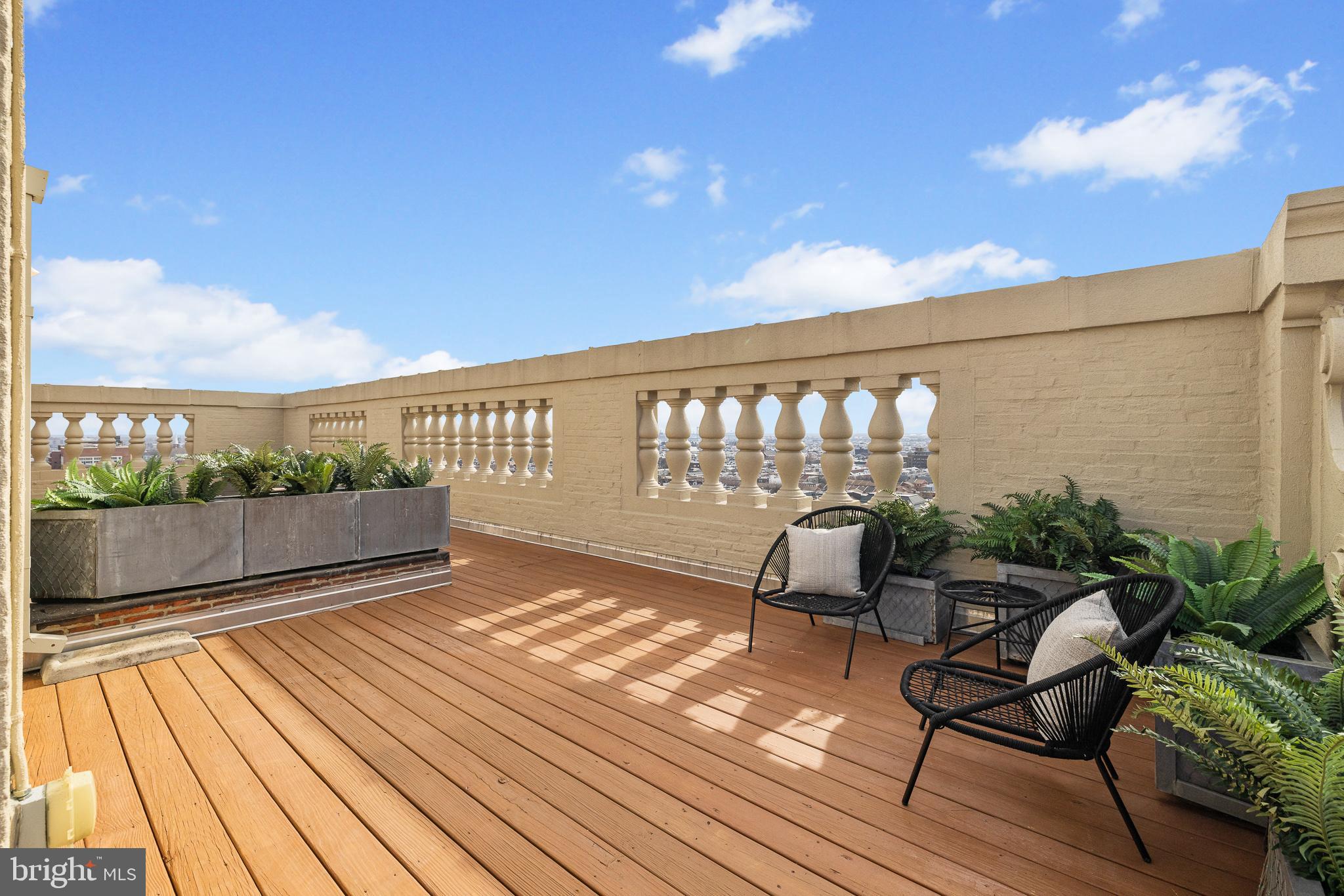 WASHINGTON SQ WEST - Residential