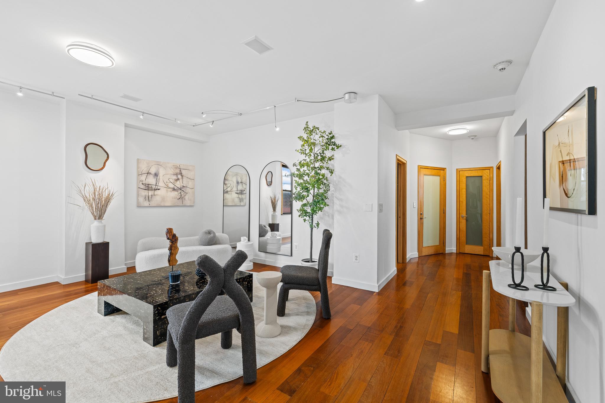 WASHINGTON SQ WEST - Residential