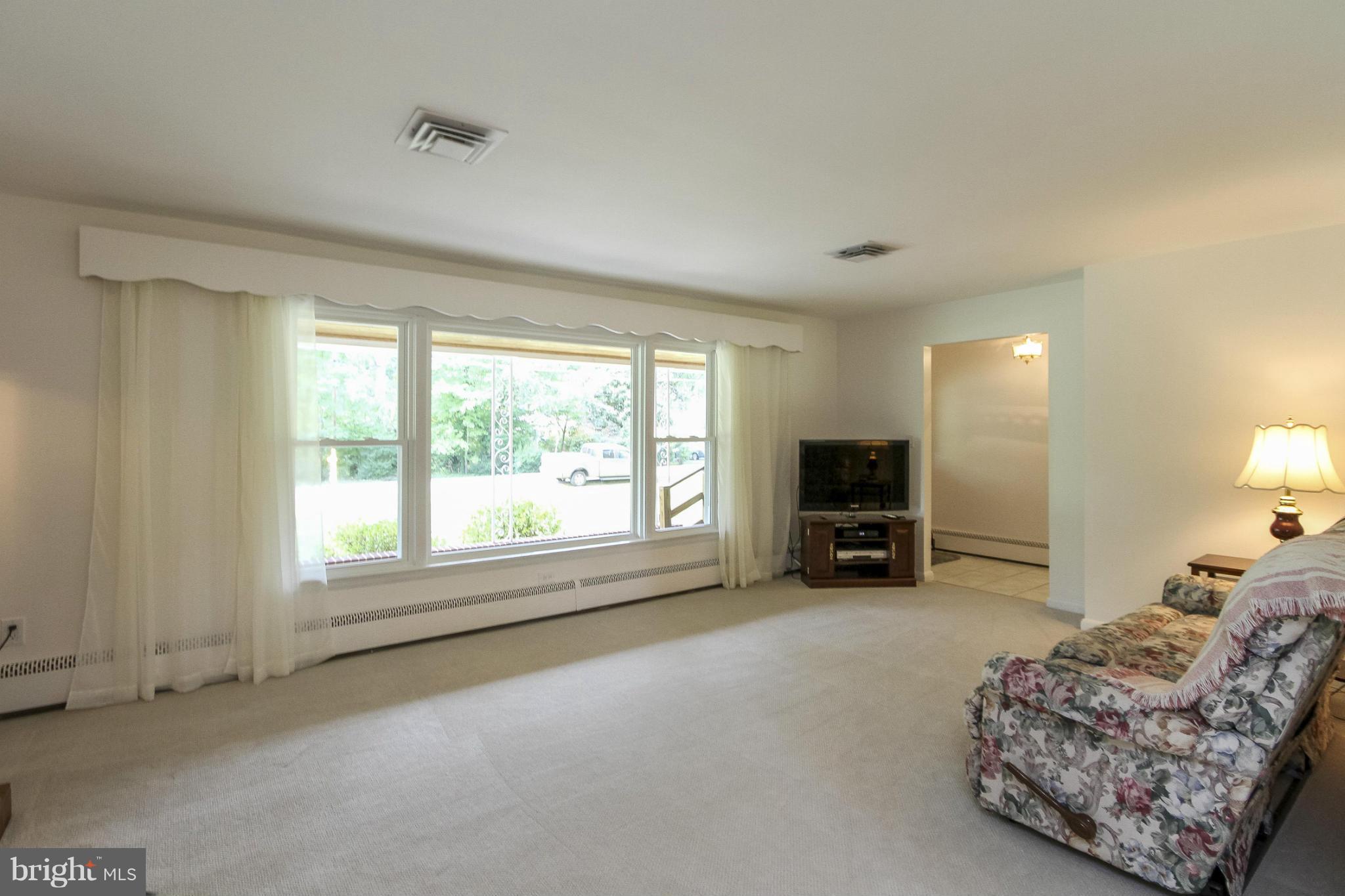 WOODLAWN MANOR - Residential