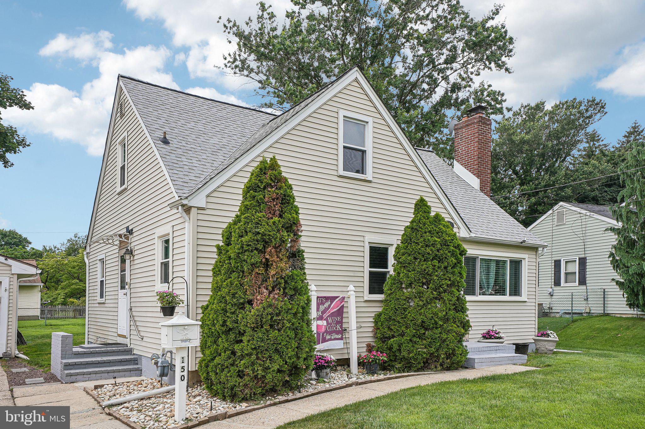 150 HAWTHORNE DRIVE