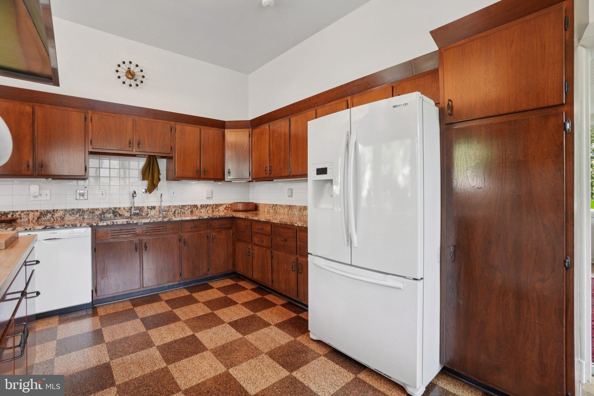 DOVER BALMORAL RIVERWOOD - Residential