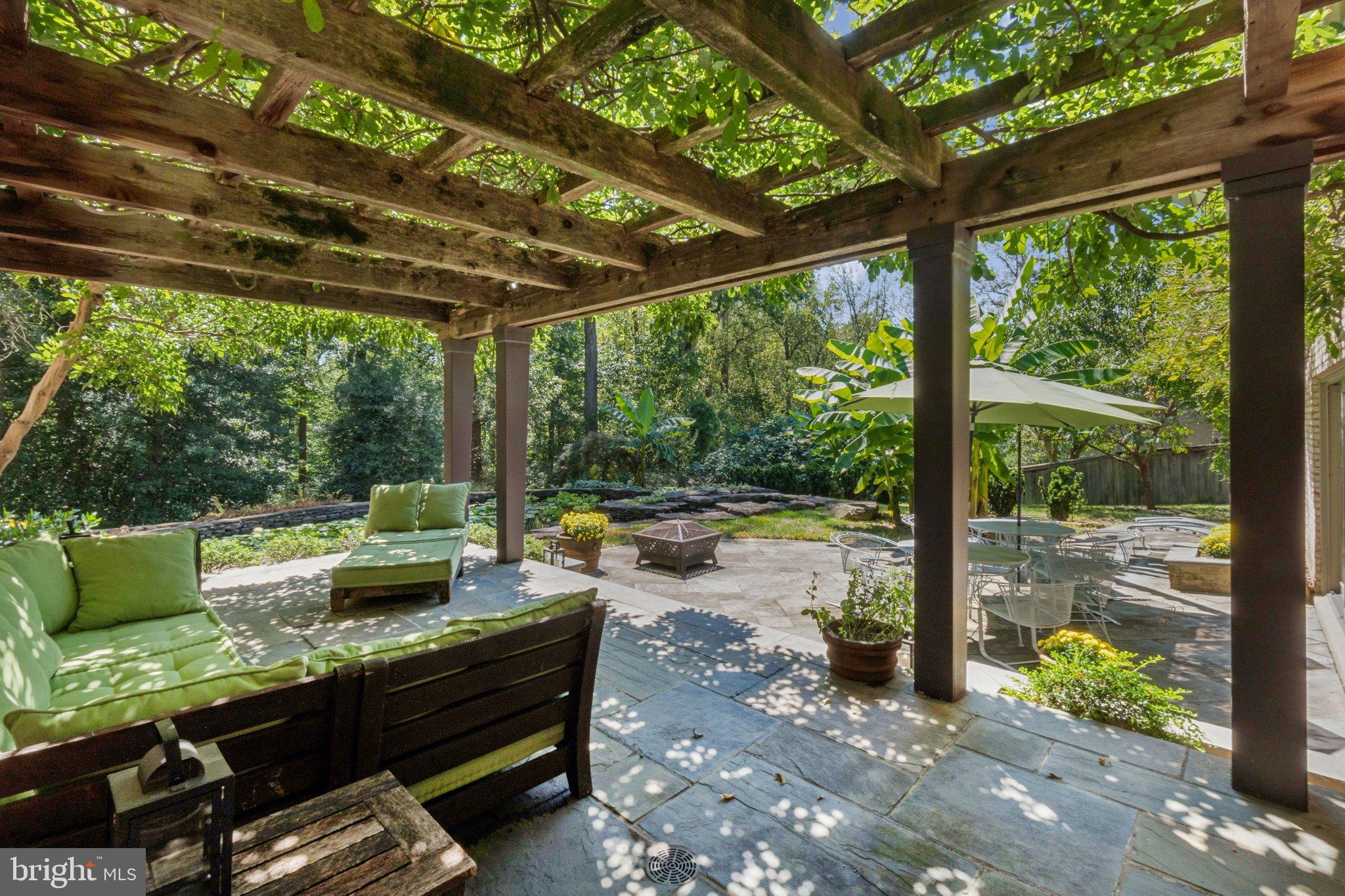 DOVER BALMORAL RIVERWOOD - Residential