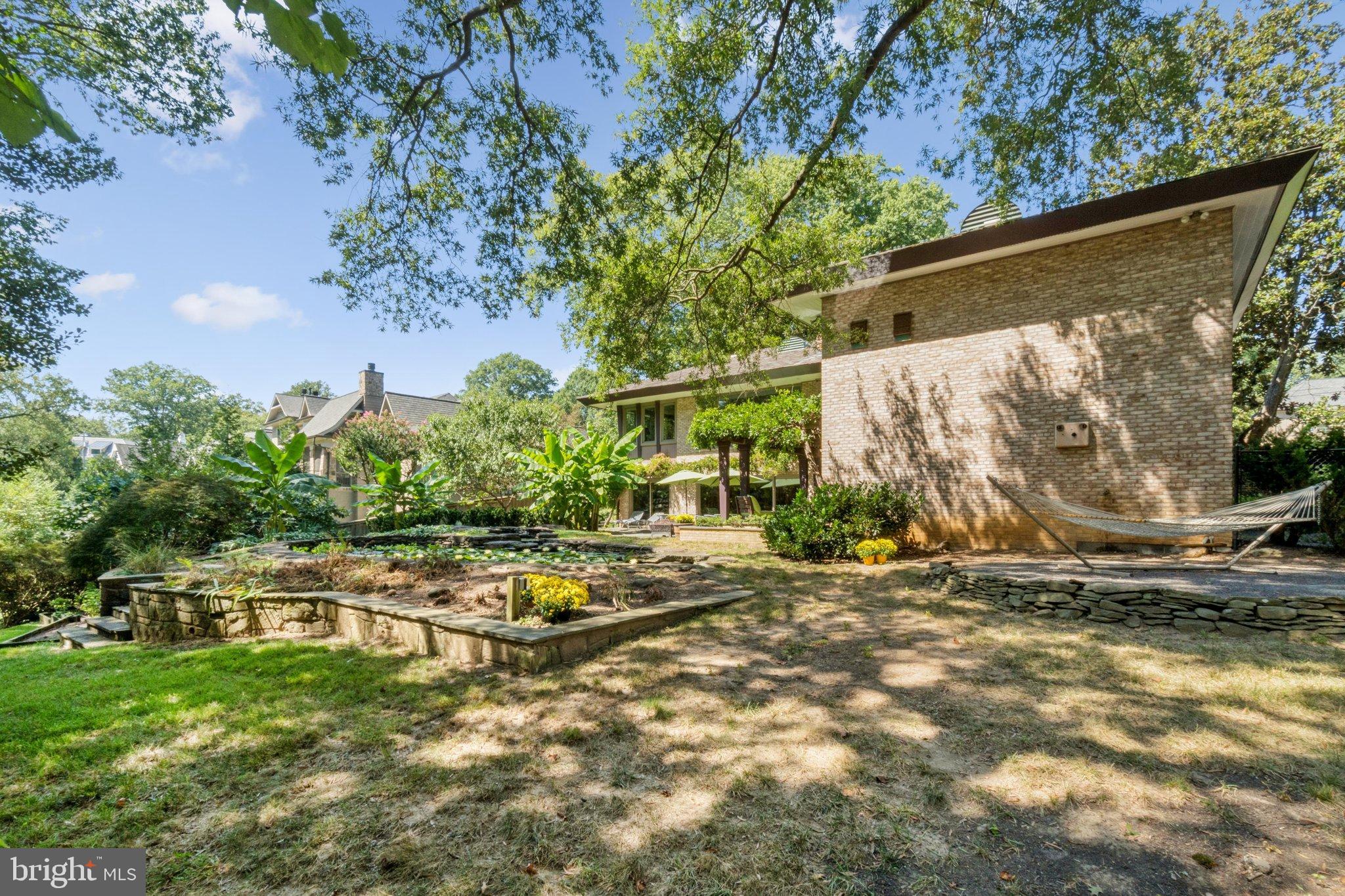 DOVER BALMORAL RIVERWOOD - Residential