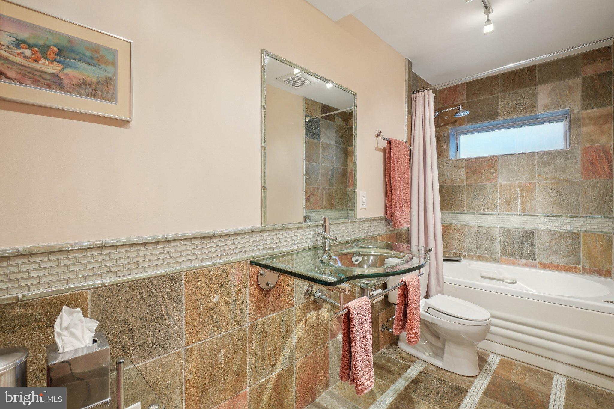 DOVER BALMORAL RIVERWOOD - Residential