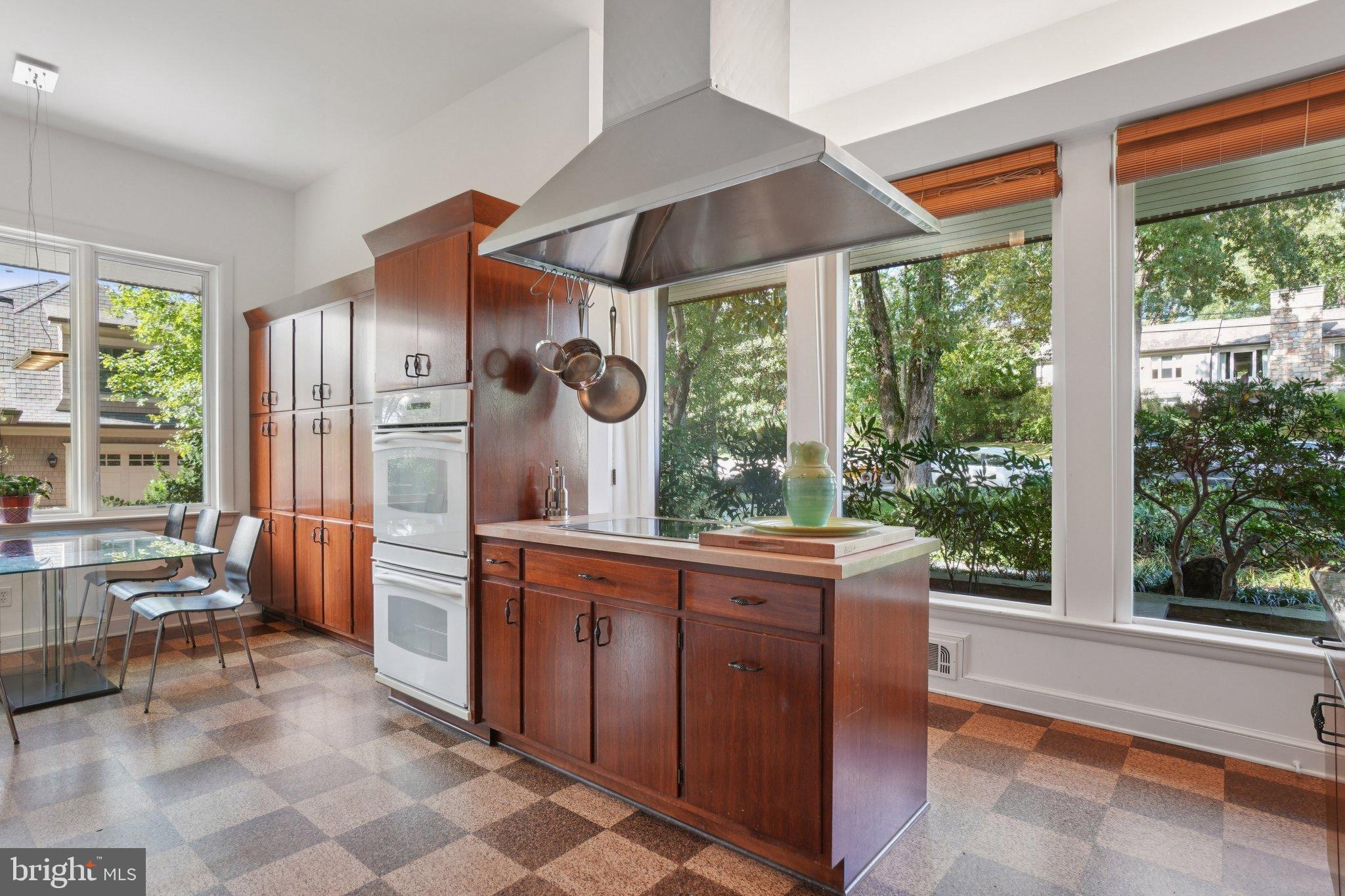 DOVER BALMORAL RIVERWOOD - Residential