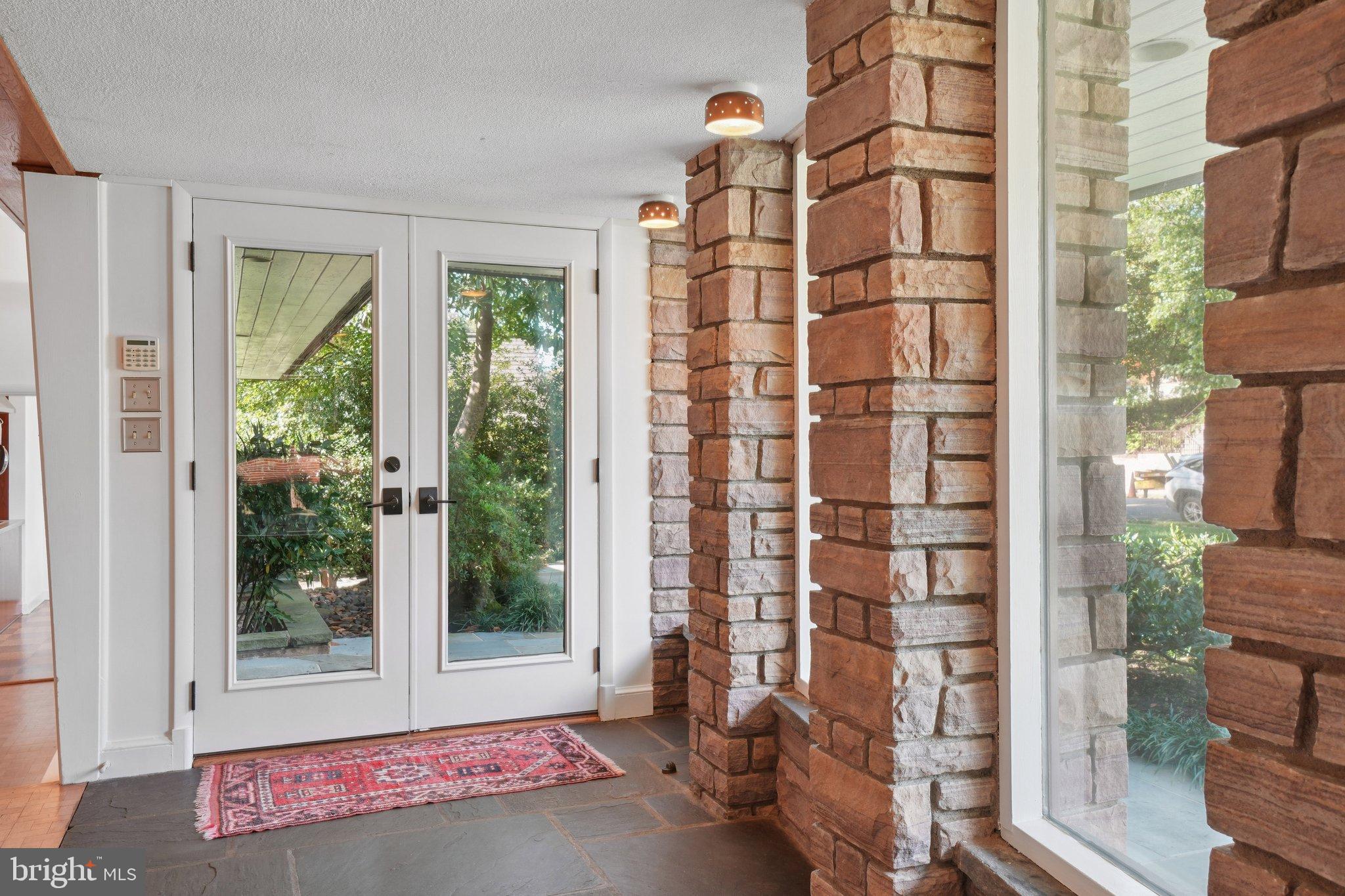 DOVER BALMORAL RIVERWOOD - Residential