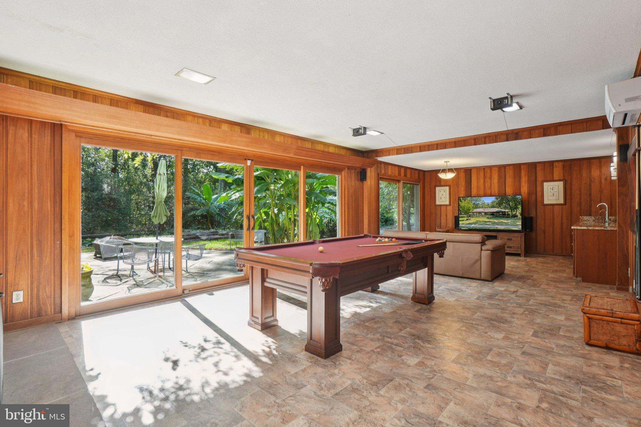 DOVER BALMORAL RIVERWOOD - Residential