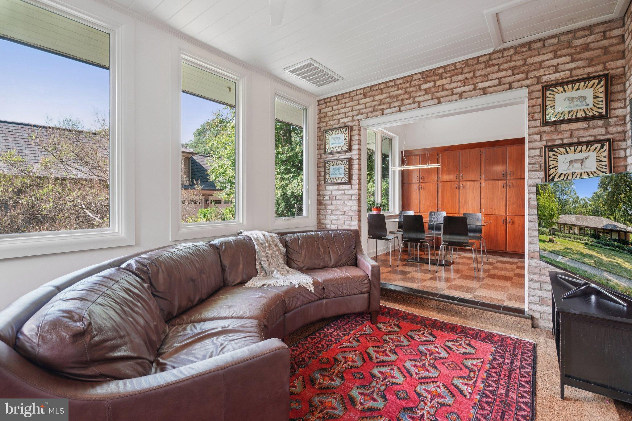 DOVER BALMORAL RIVERWOOD - Residential