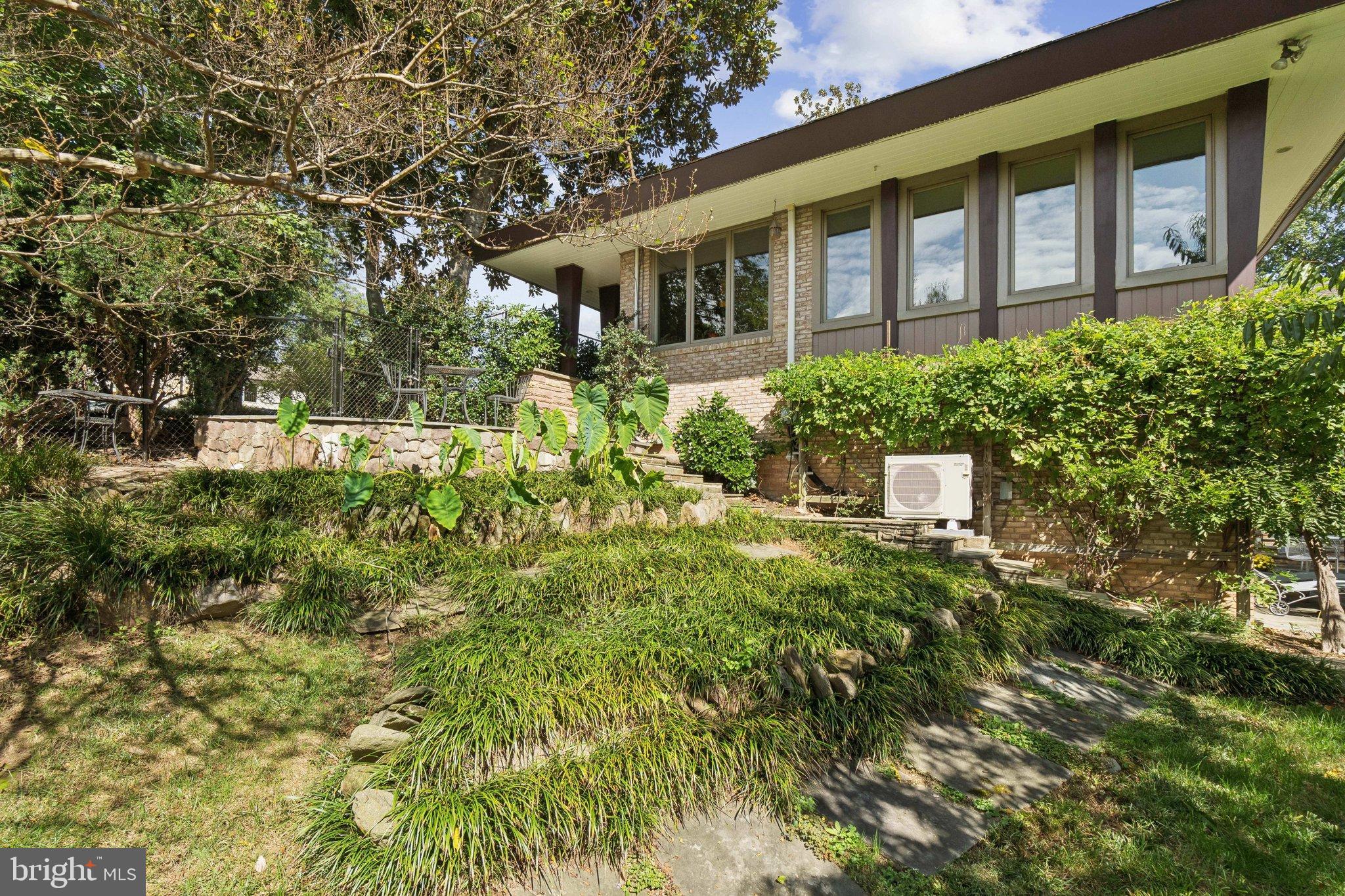 DOVER BALMORAL RIVERWOOD - Residential