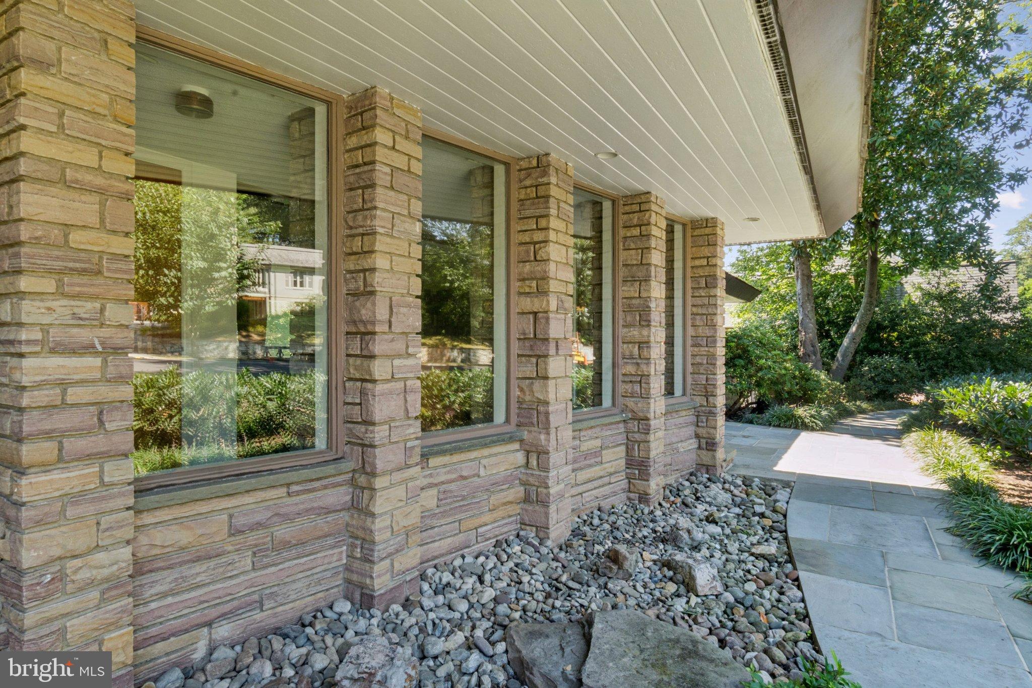 DOVER BALMORAL RIVERWOOD - Residential