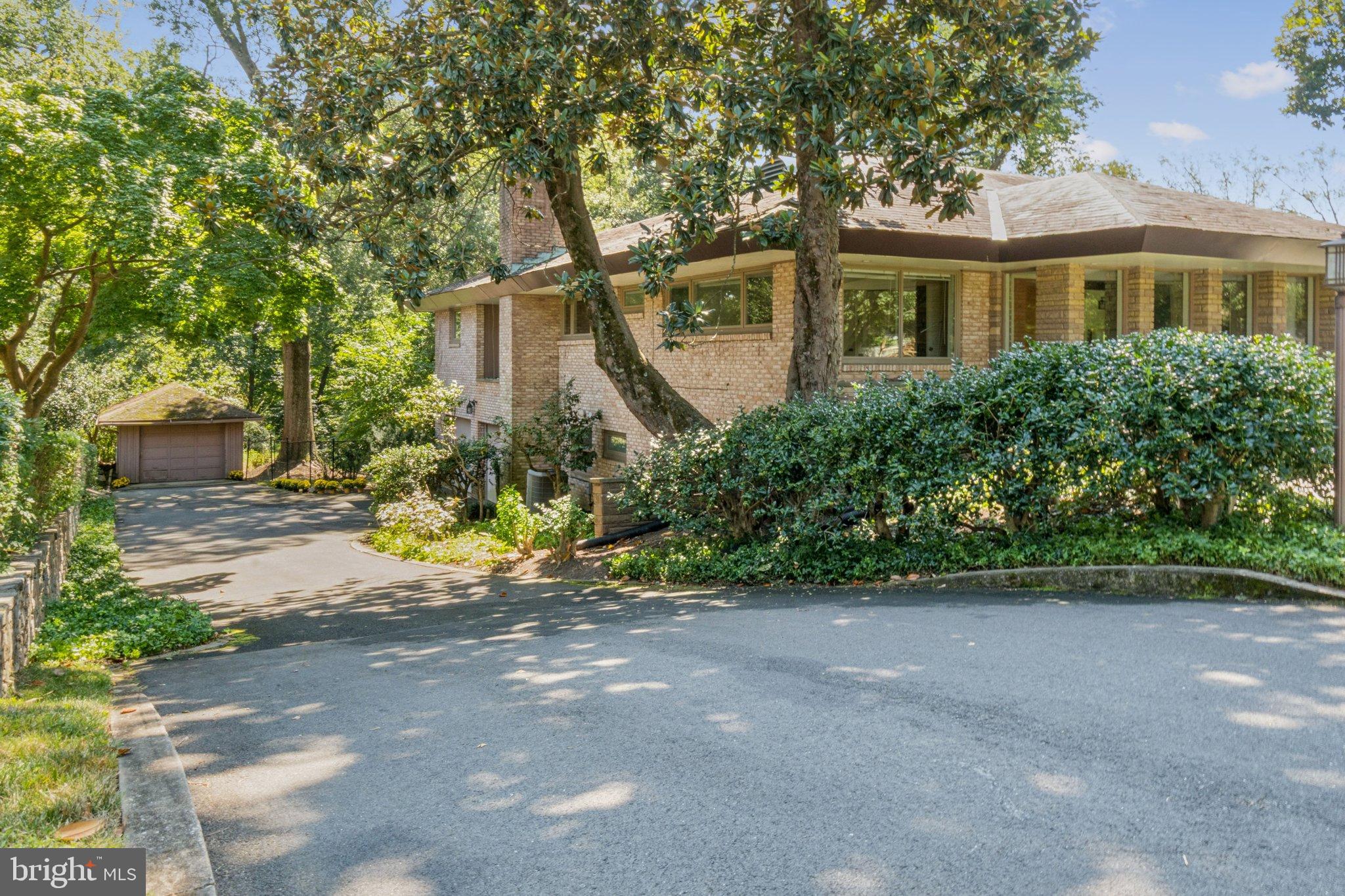 DOVER BALMORAL RIVERWOOD - Residential