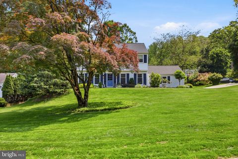 Photo of 566 Upper Weadley Road, WAYNE, PA 19087 (MLS # PACT2120982)