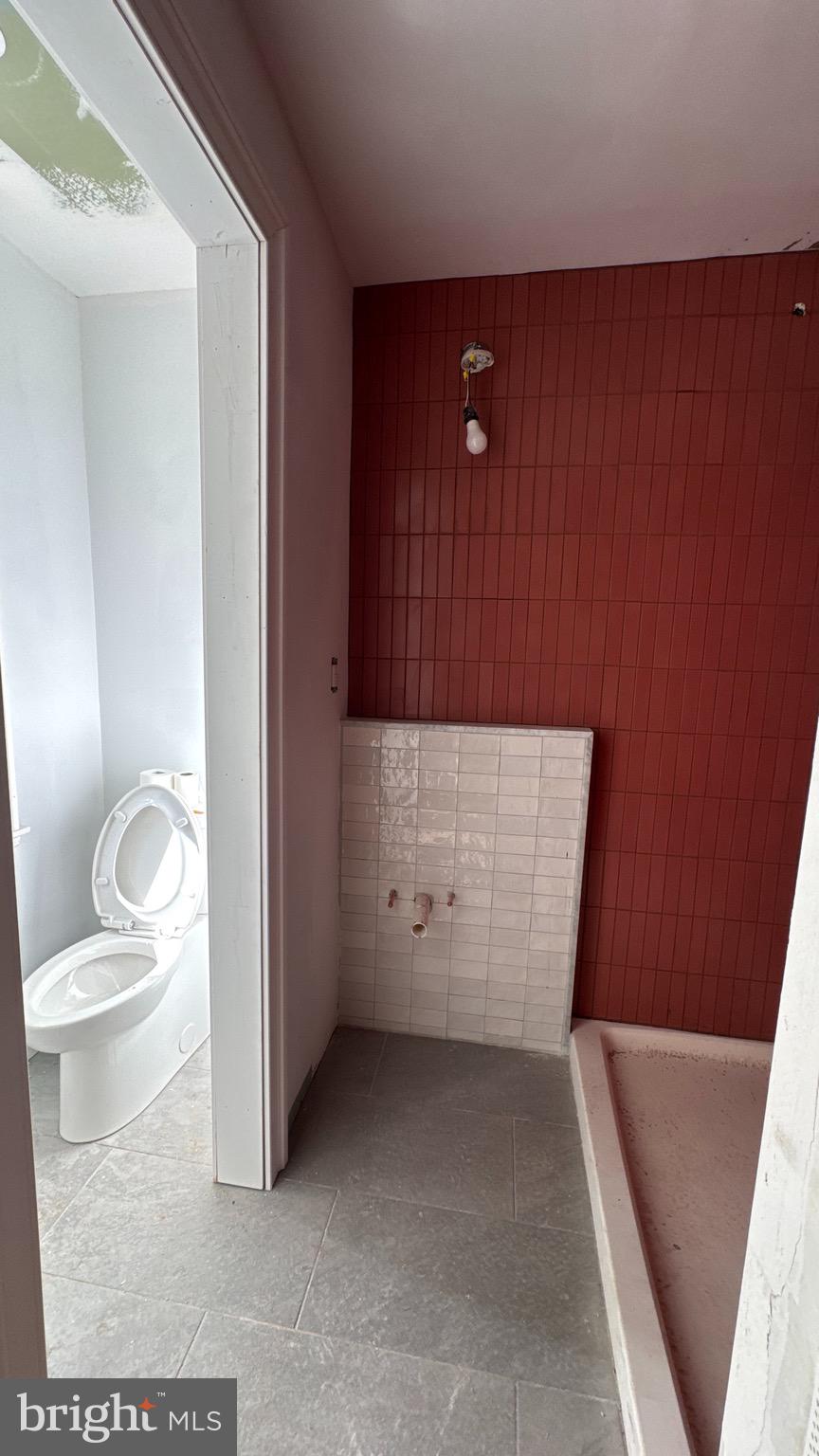 GERMANTOWN - Residential