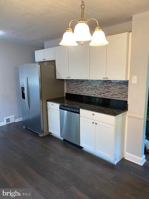 CEDAR VALLEY - Residential