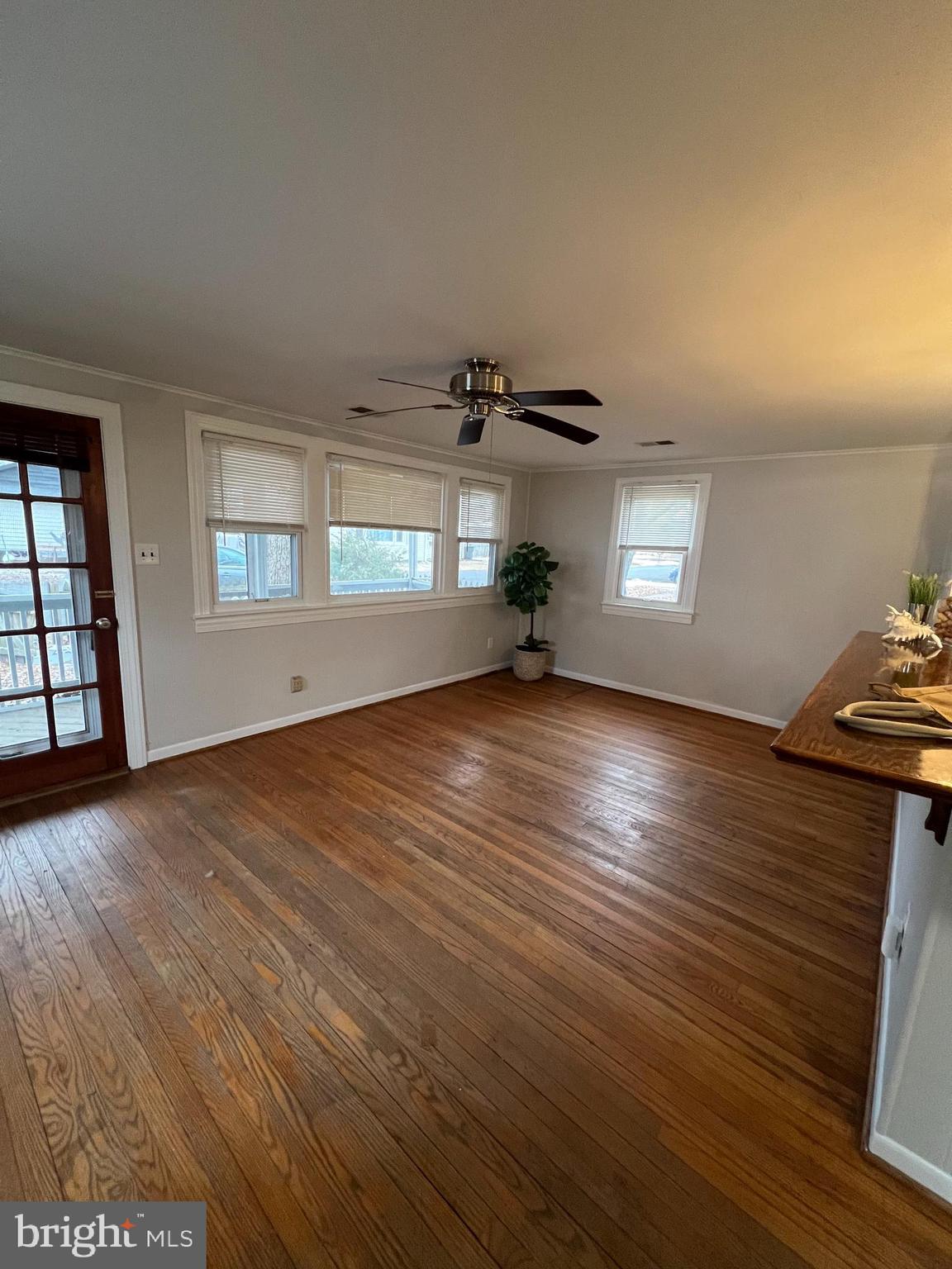 IDLEWILDE ACRES - Residential Lease