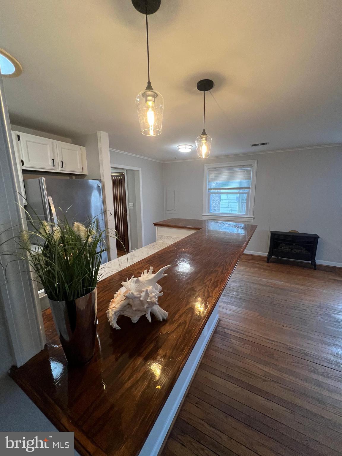 IDLEWILDE ACRES - Residential Lease