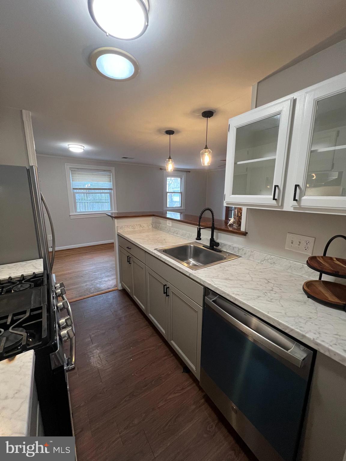 IDLEWILDE ACRES - Residential Lease