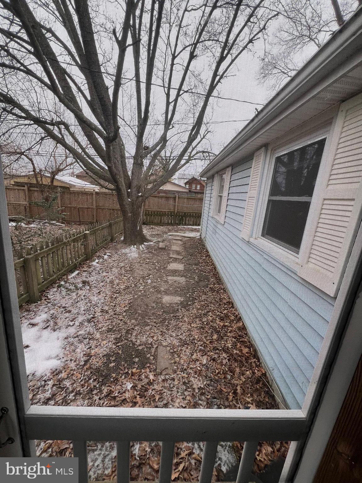 IDLEWILDE ACRES - Residential Lease