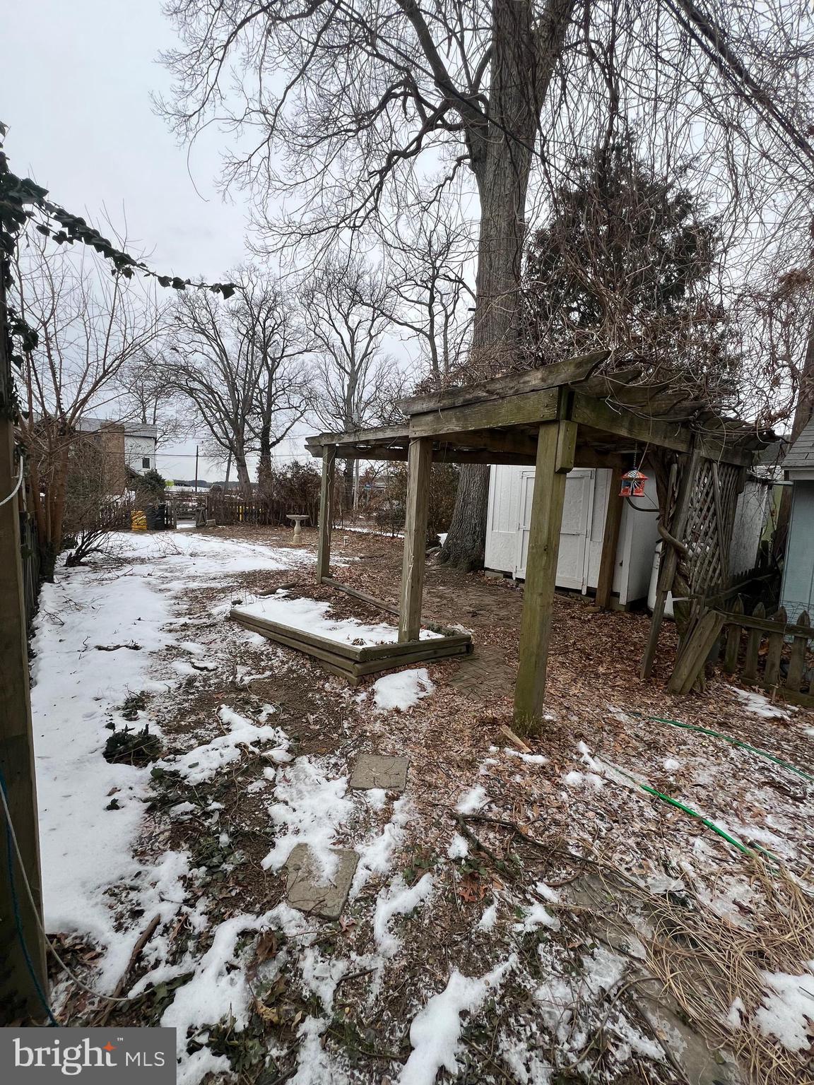 IDLEWILDE ACRES - Residential Lease