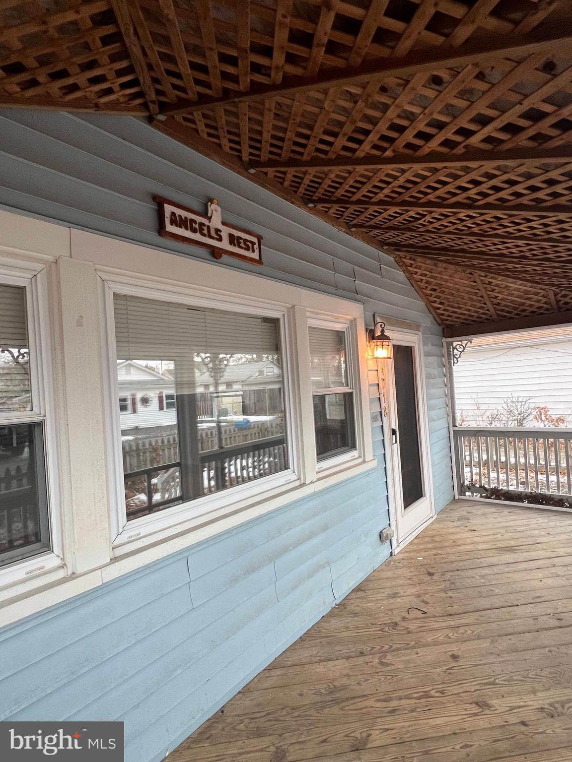 IDLEWILDE ACRES - Residential Lease