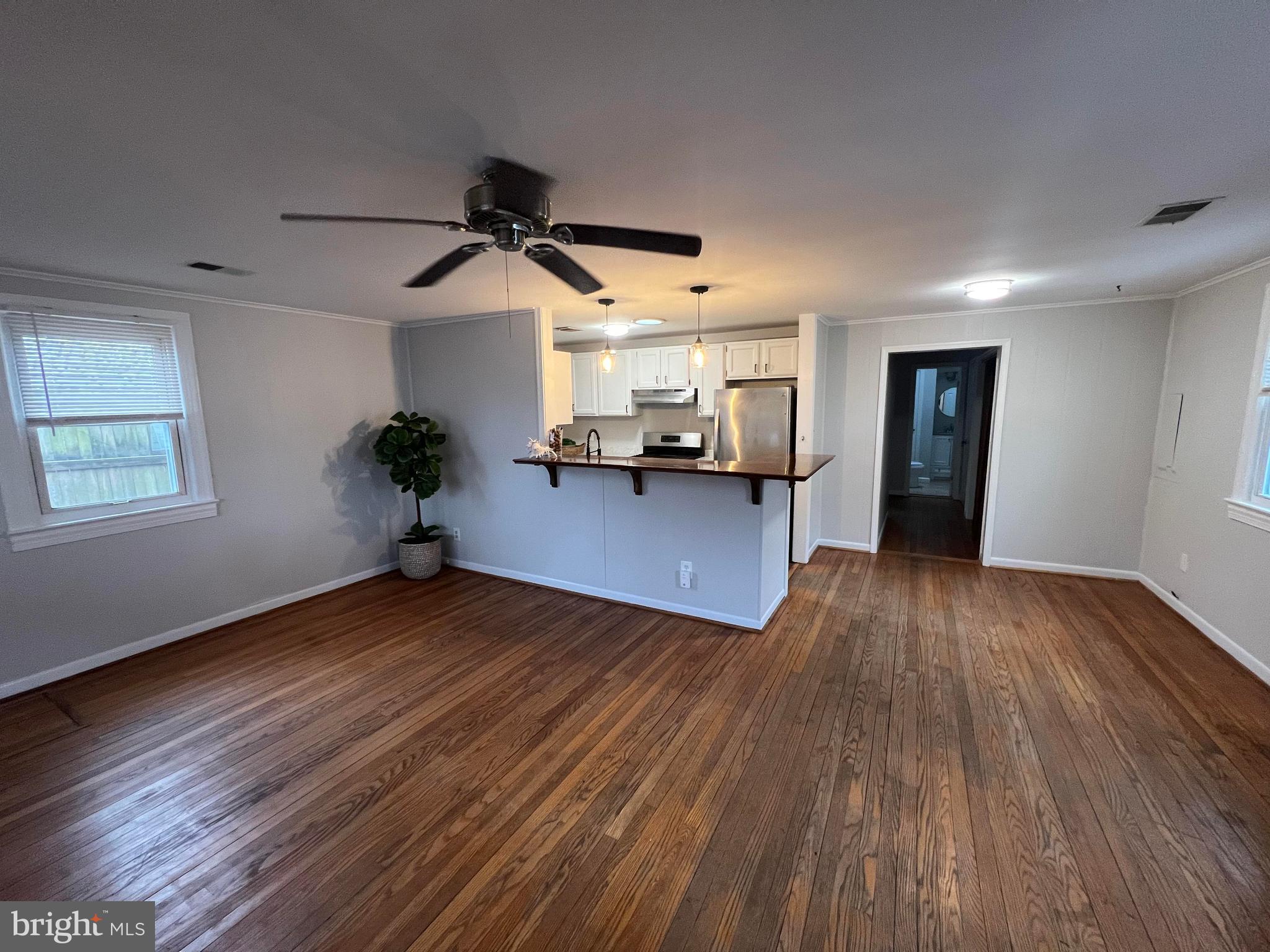 IDLEWILDE ACRES - Residential Lease