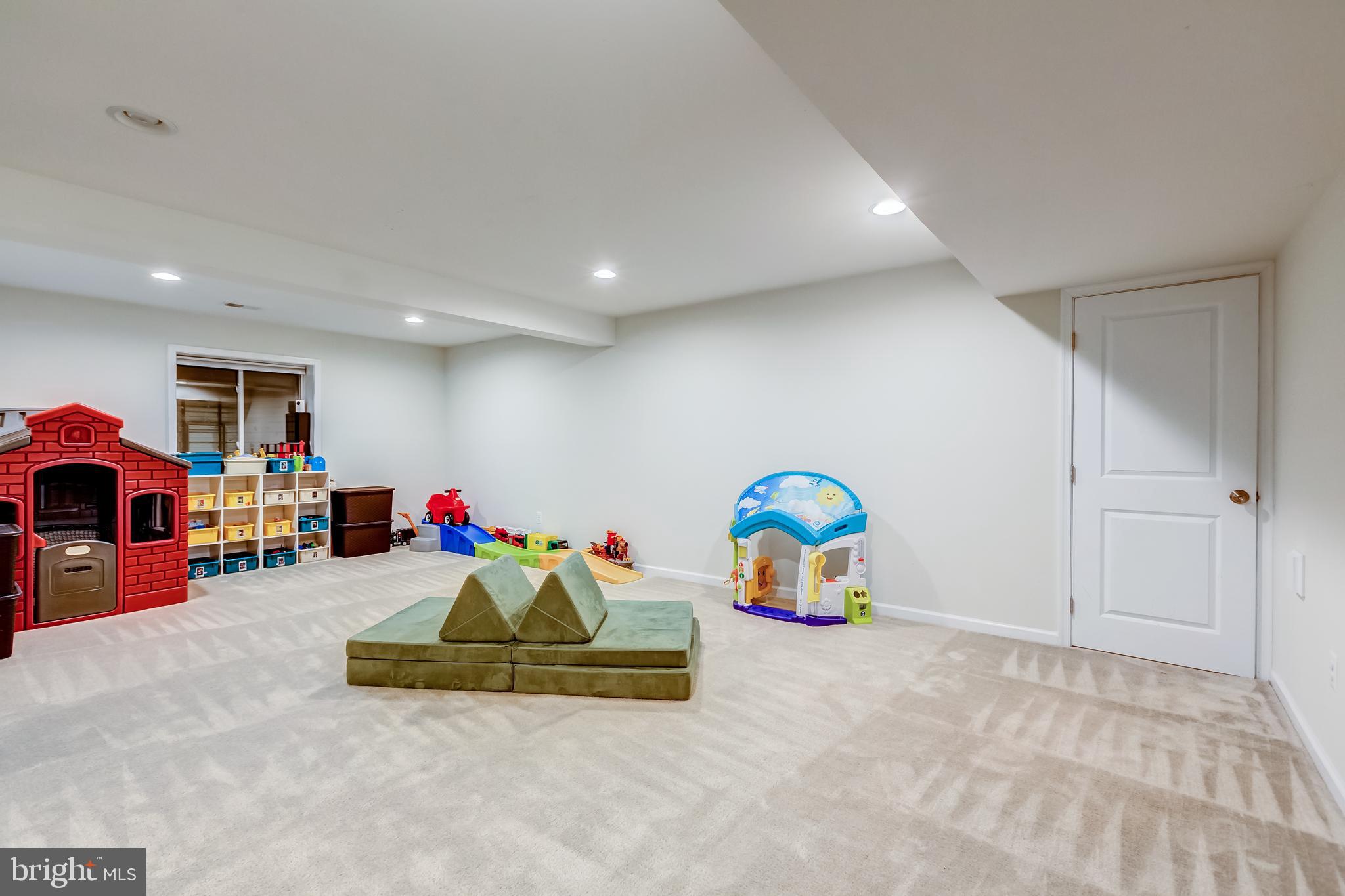 BROOKSIDE - Residential