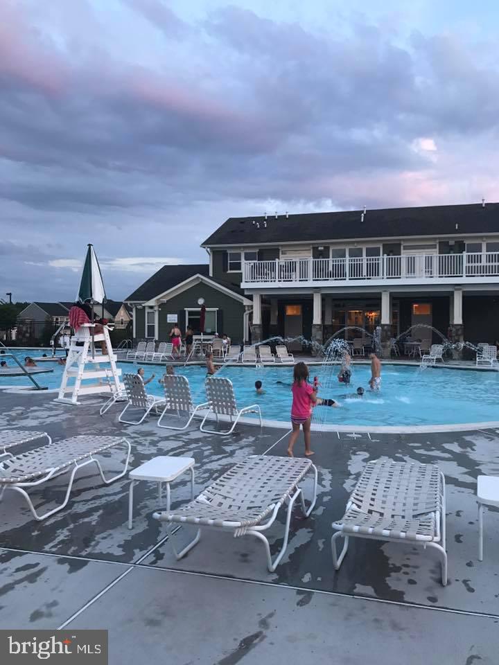 BROOKSIDE - Residential