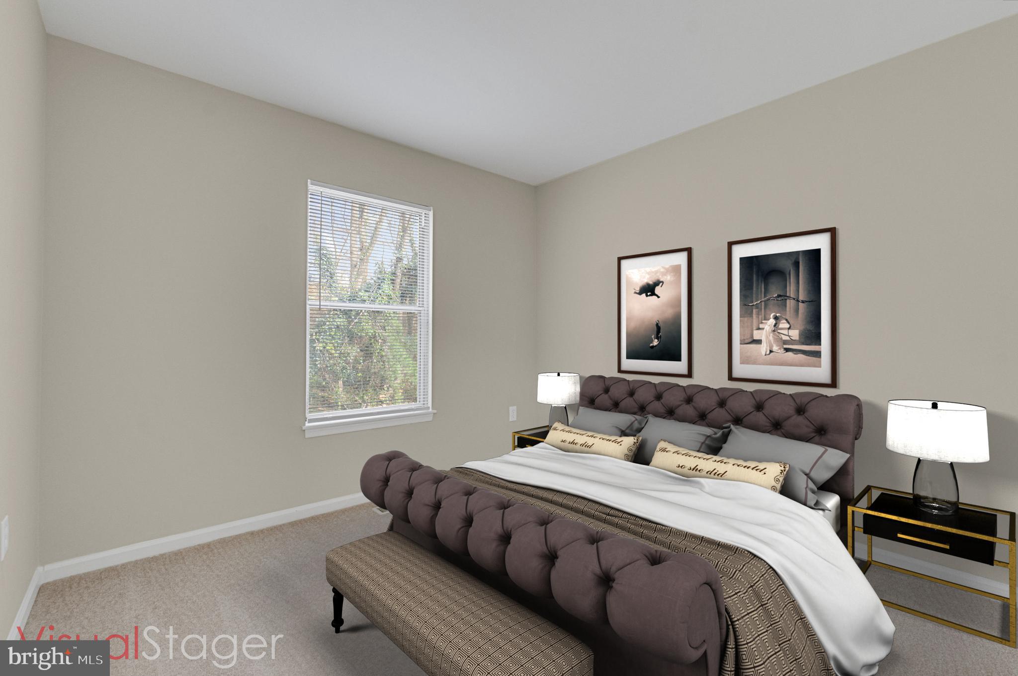 RIVERCHASE - Residential