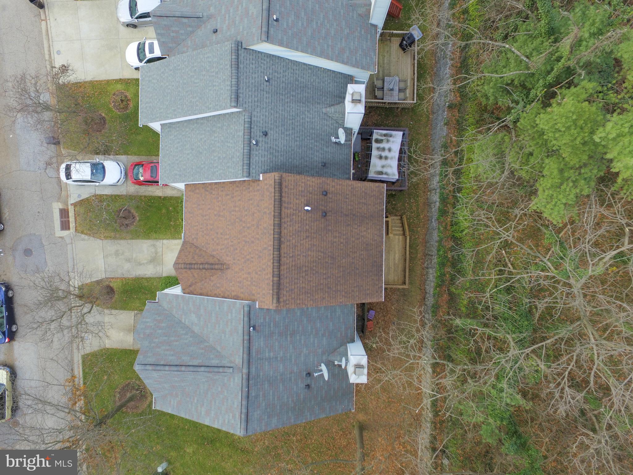 RIVERCHASE - Residential