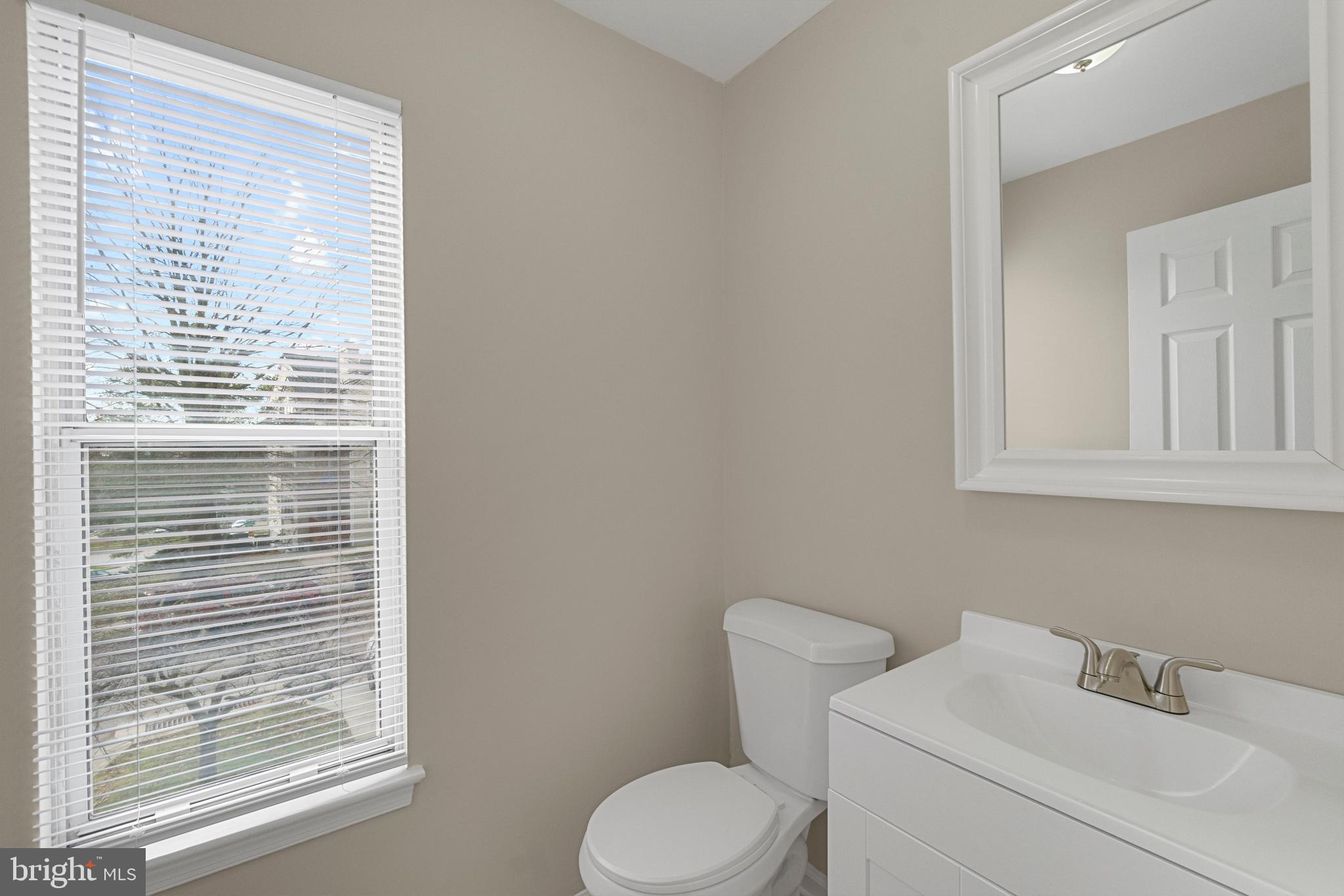 RIVERCHASE - Residential