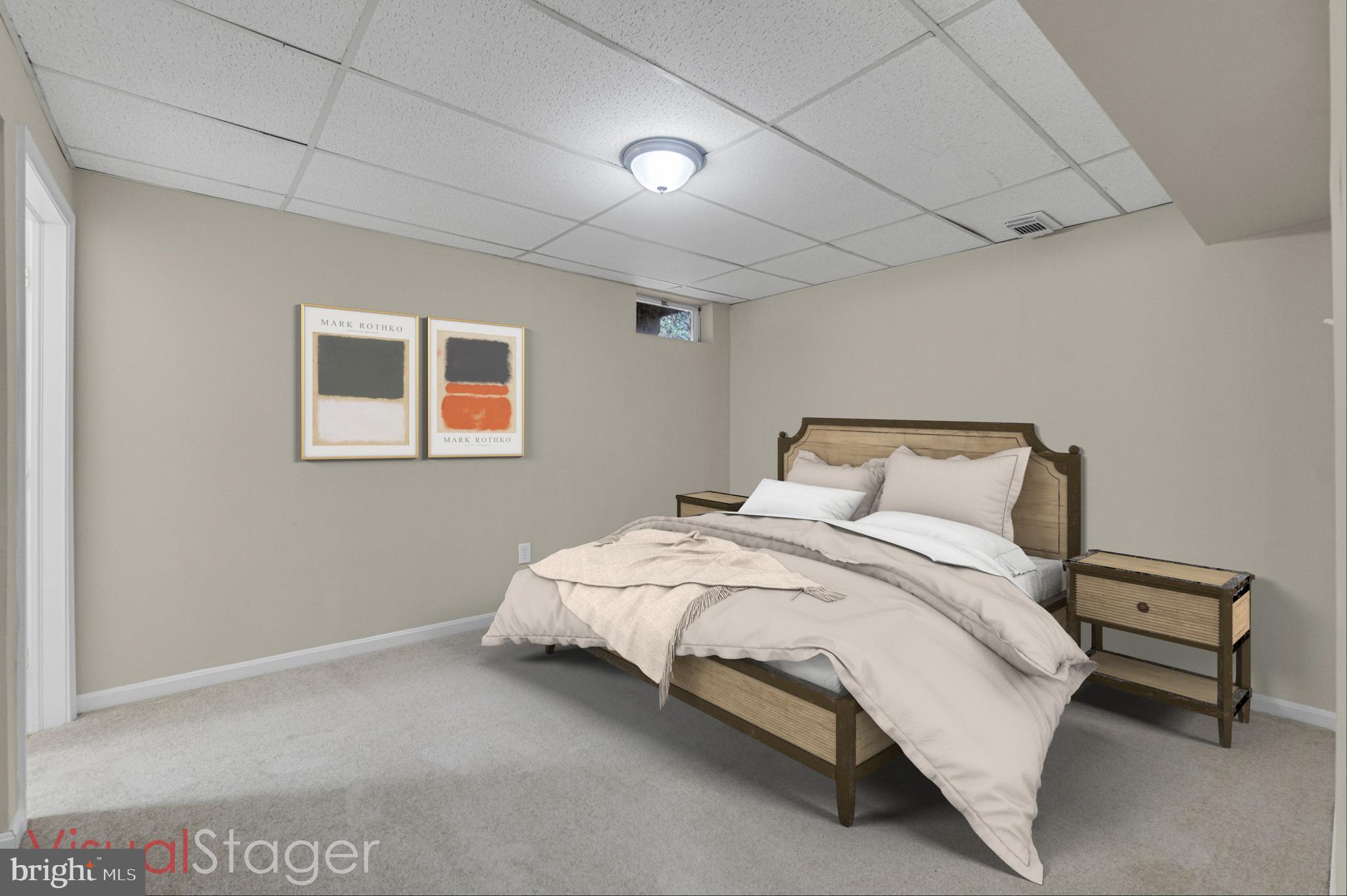 RIVERCHASE - Residential