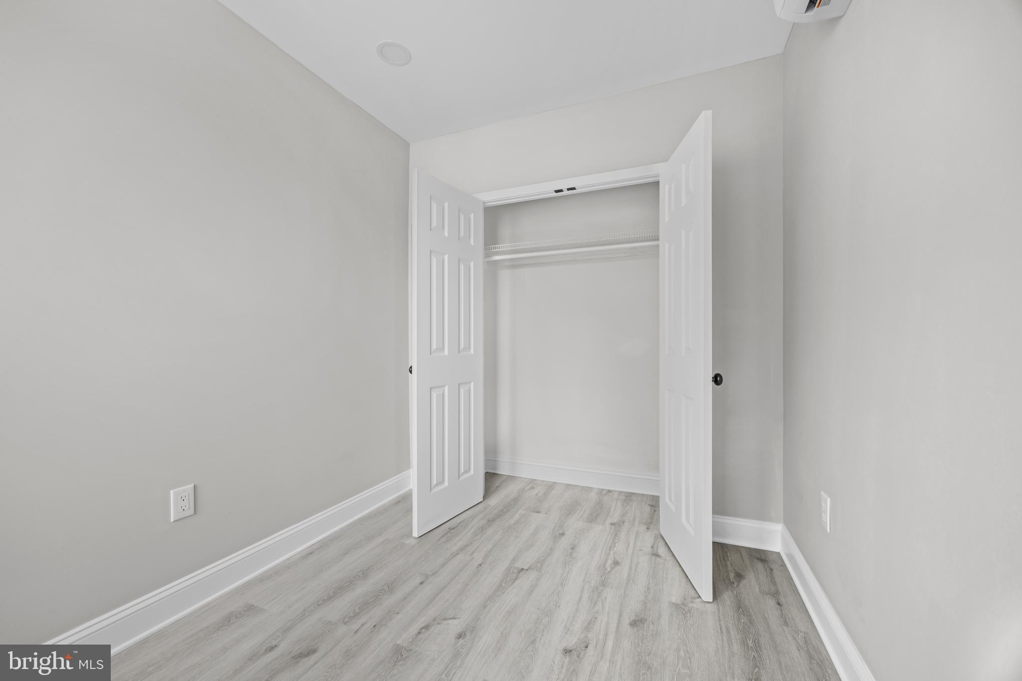 FRANKFORD - Residential