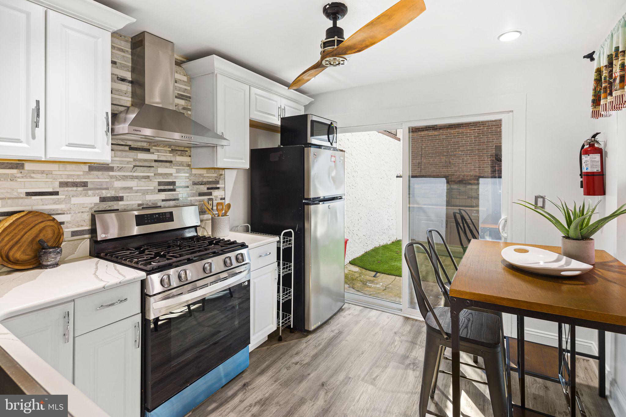 POINT BREEZE - Residential