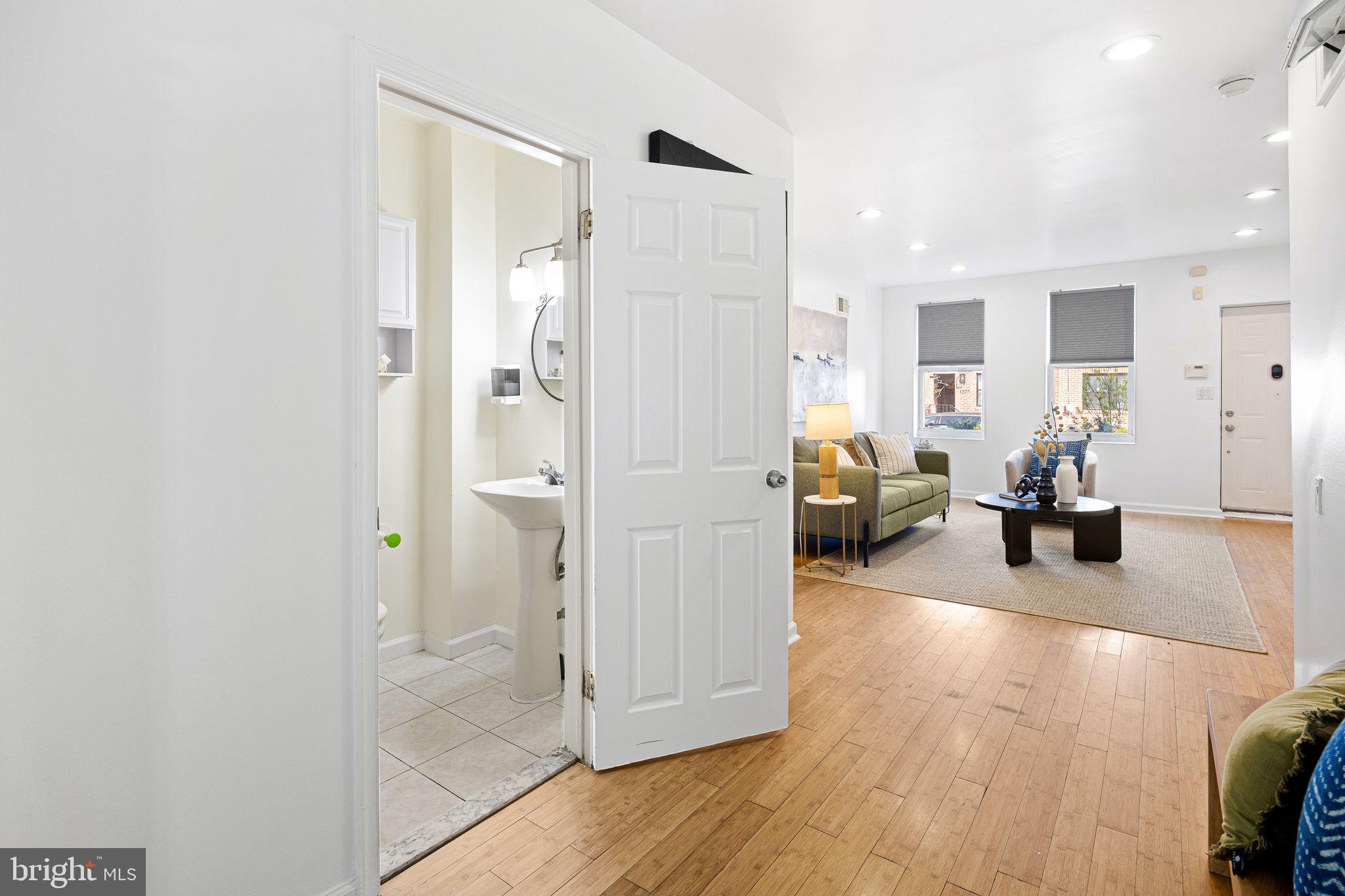 POINT BREEZE - Residential