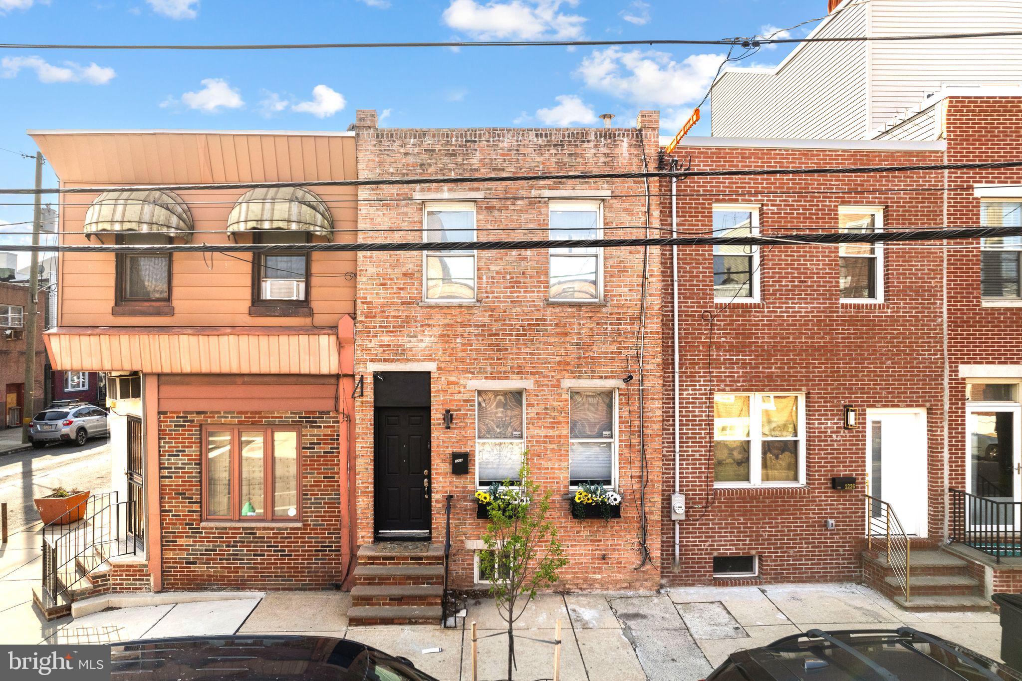 POINT BREEZE - Residential