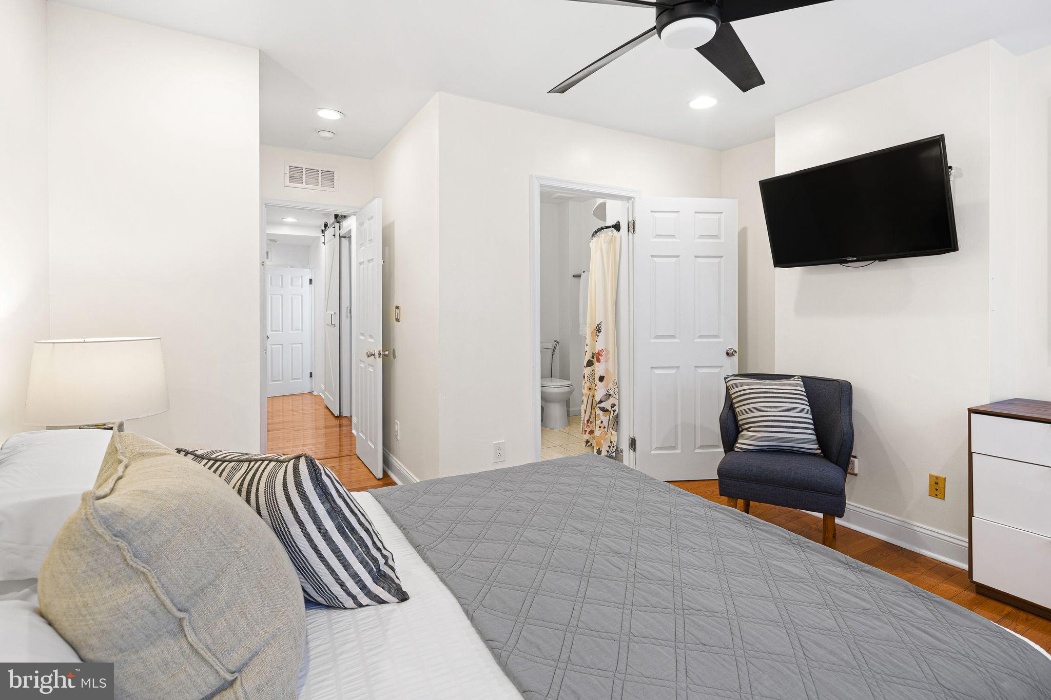 POINT BREEZE - Residential