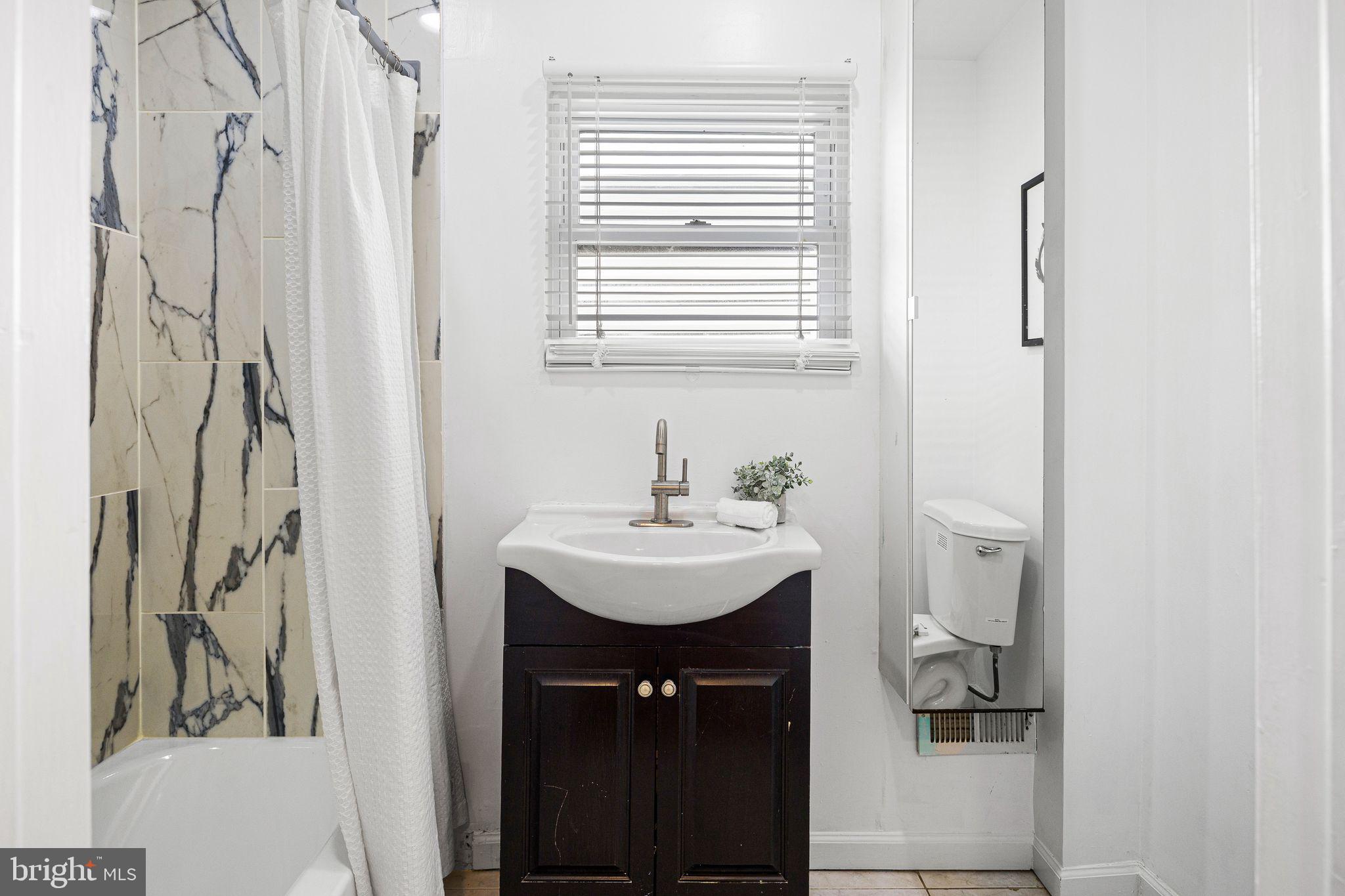 POINT BREEZE - Residential