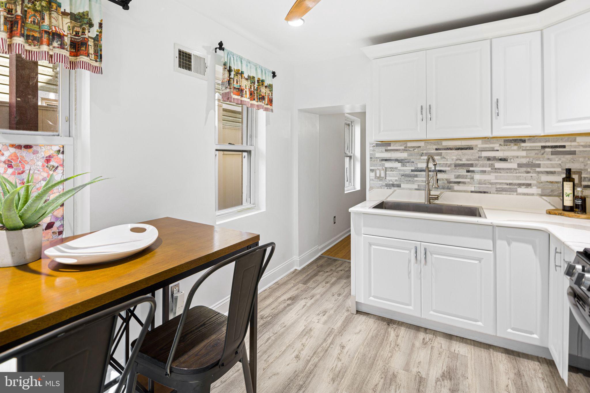 POINT BREEZE - Residential