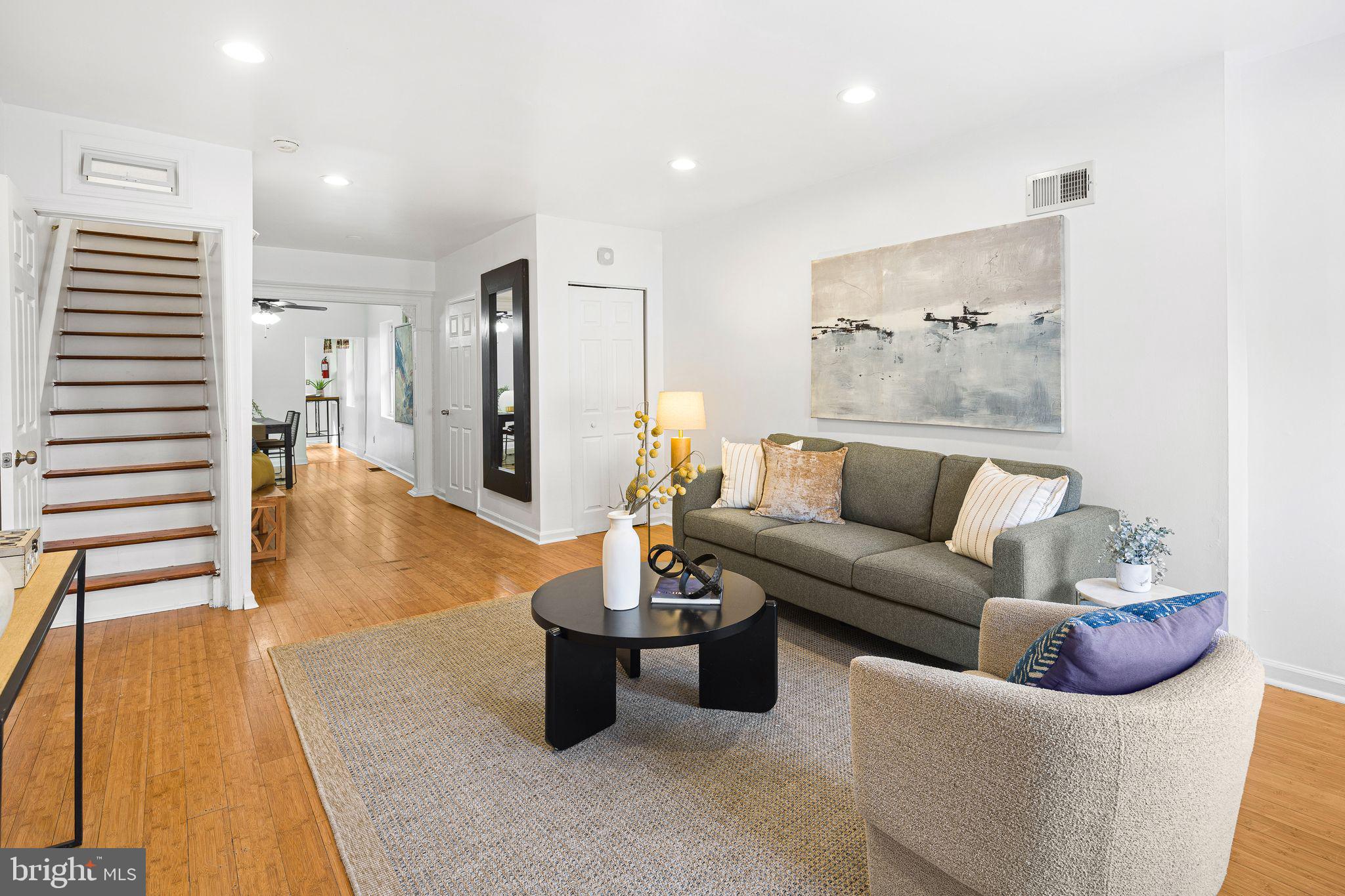 POINT BREEZE - Residential