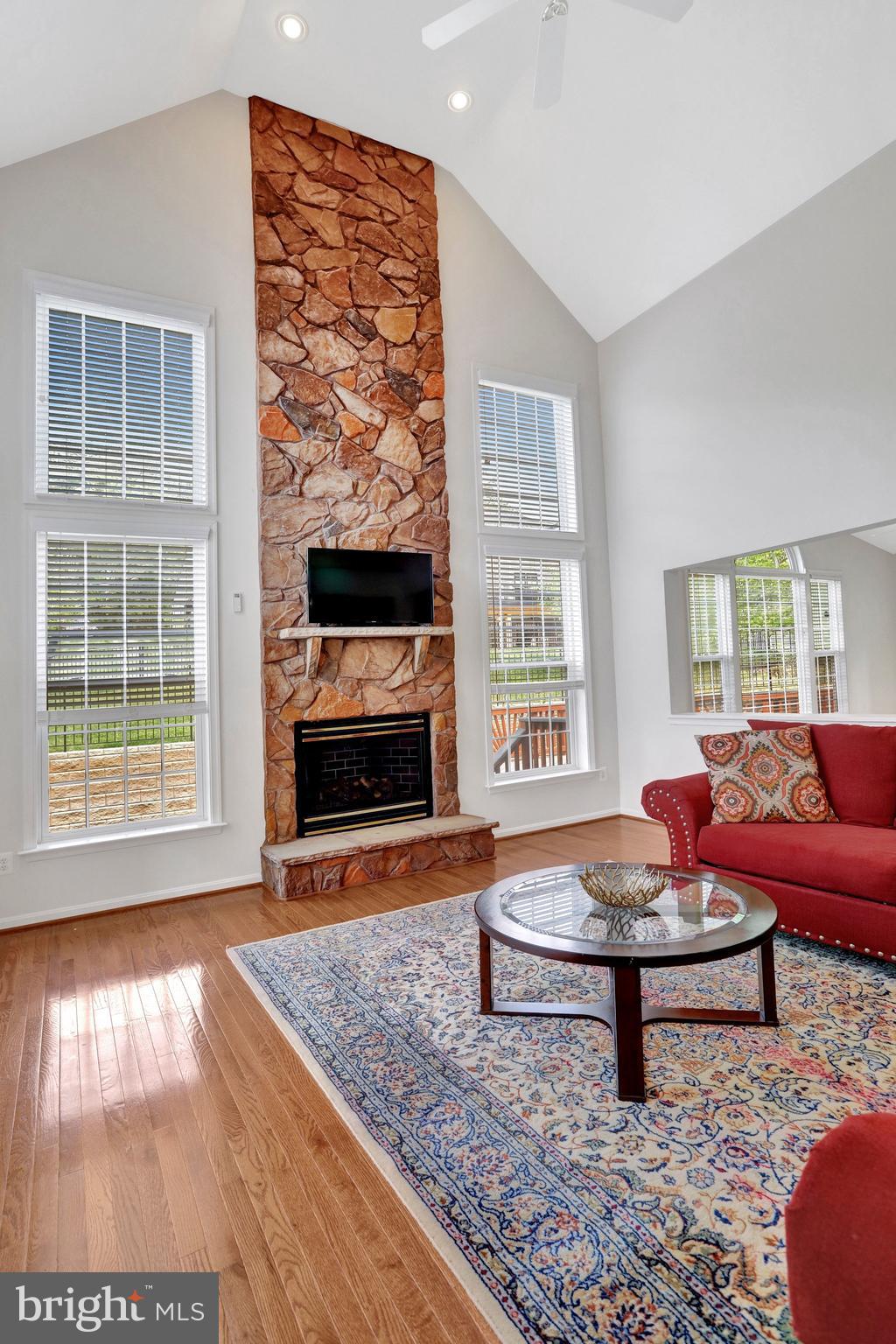 CARDINAL HILL - Residential