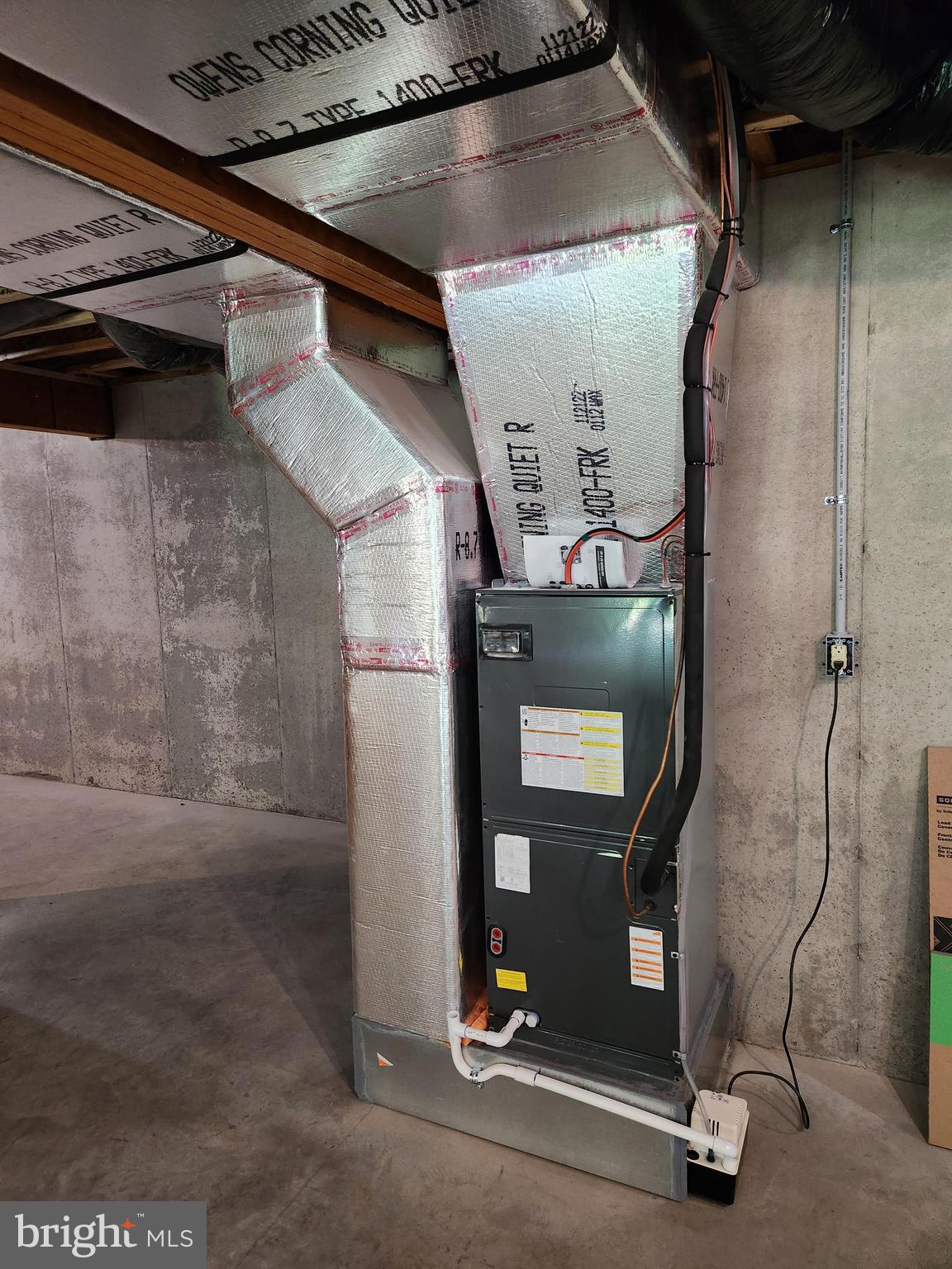 HILLSIDE FARM ESTATES - Residential