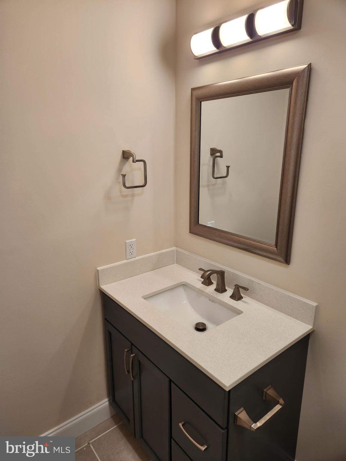 HILLSIDE FARM ESTATES - Residential