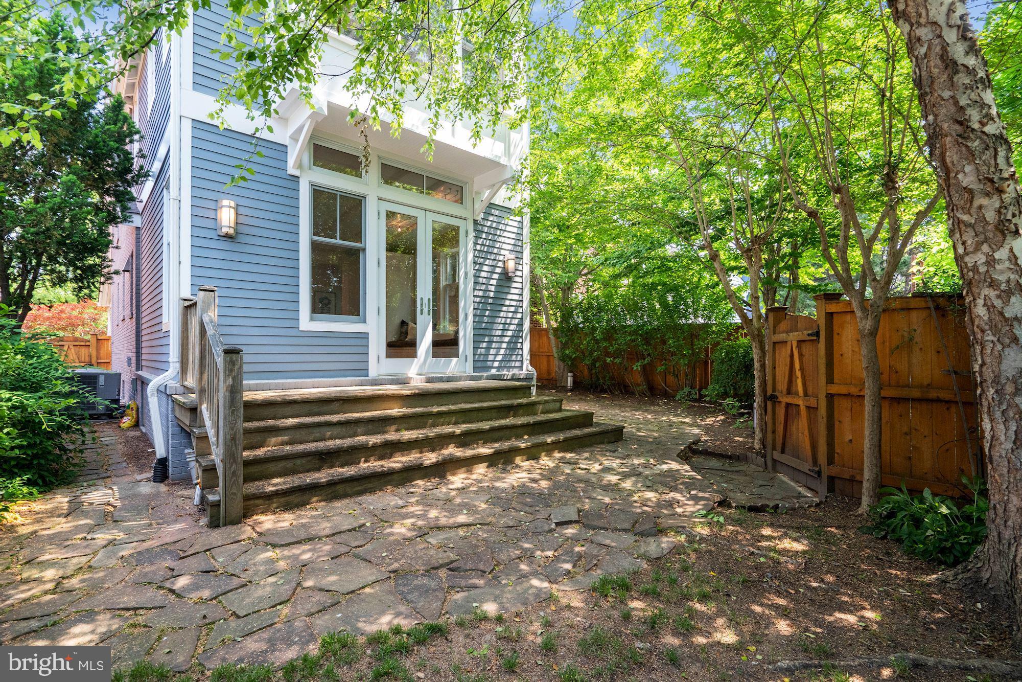 OLD TOWN - Residential