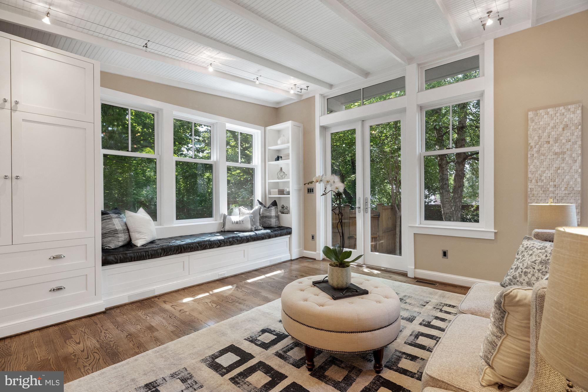 OLD TOWN - Residential