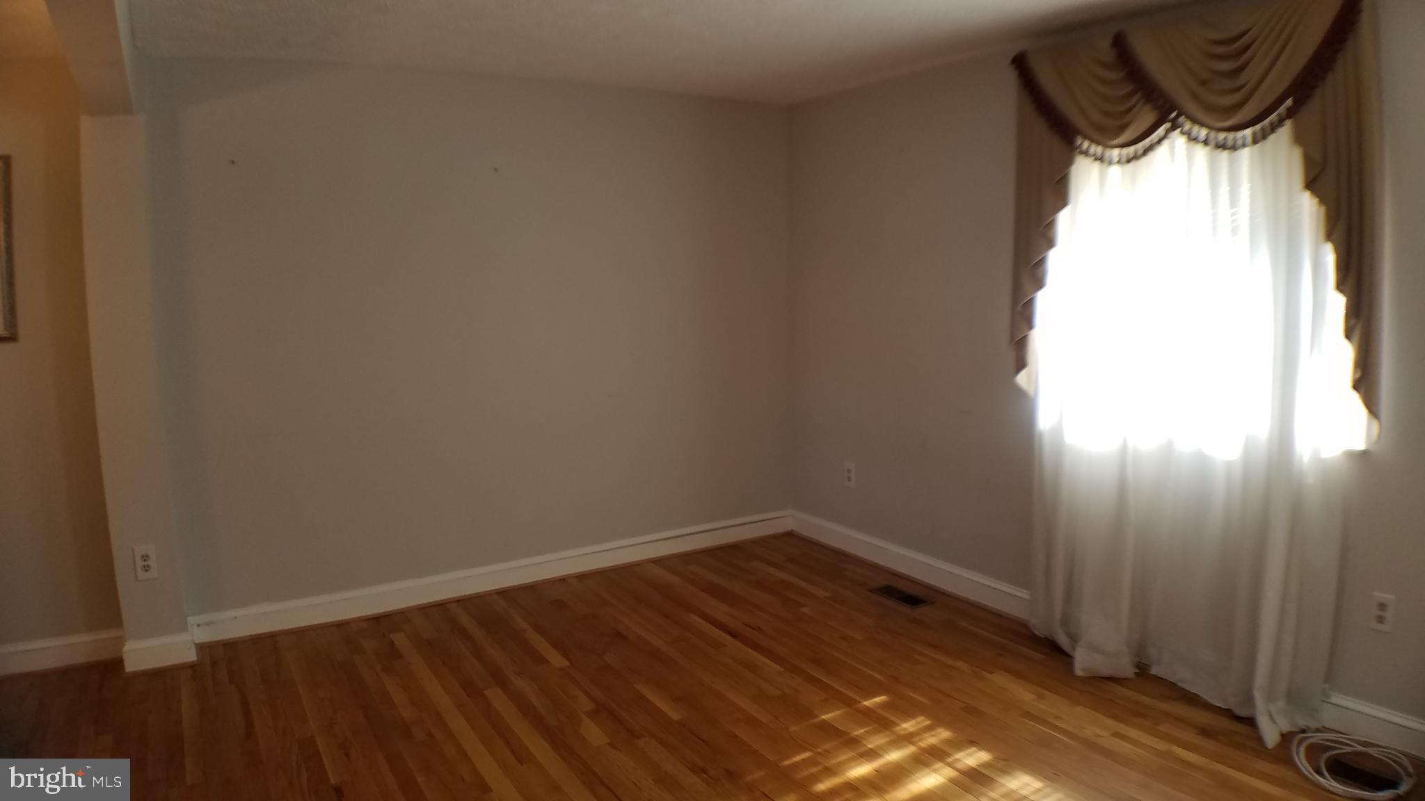 SILVER SPRING - Residential Lease